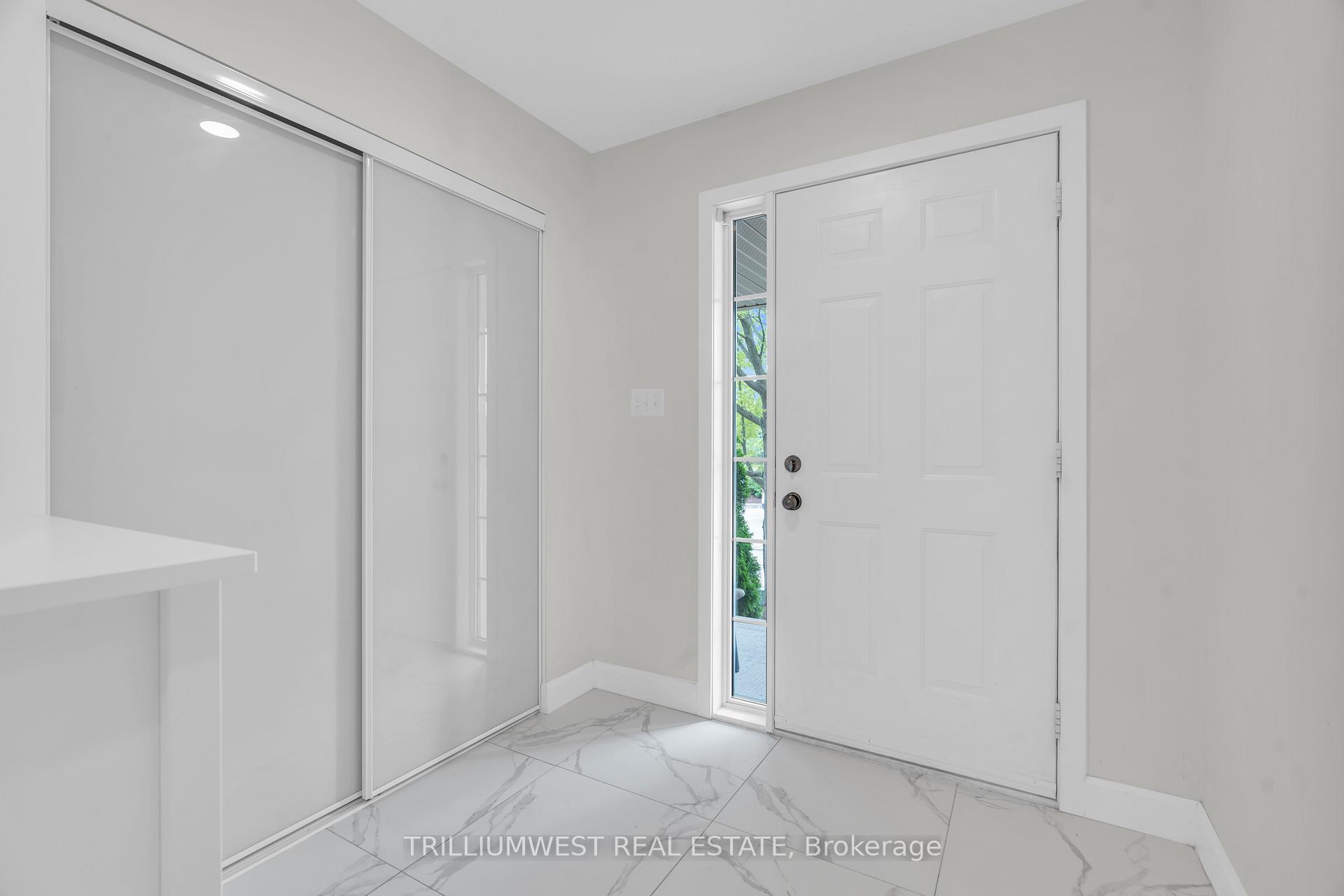 Photo 5 of Unit 24, 30 Bryan Court, Kitchener — HOMEH