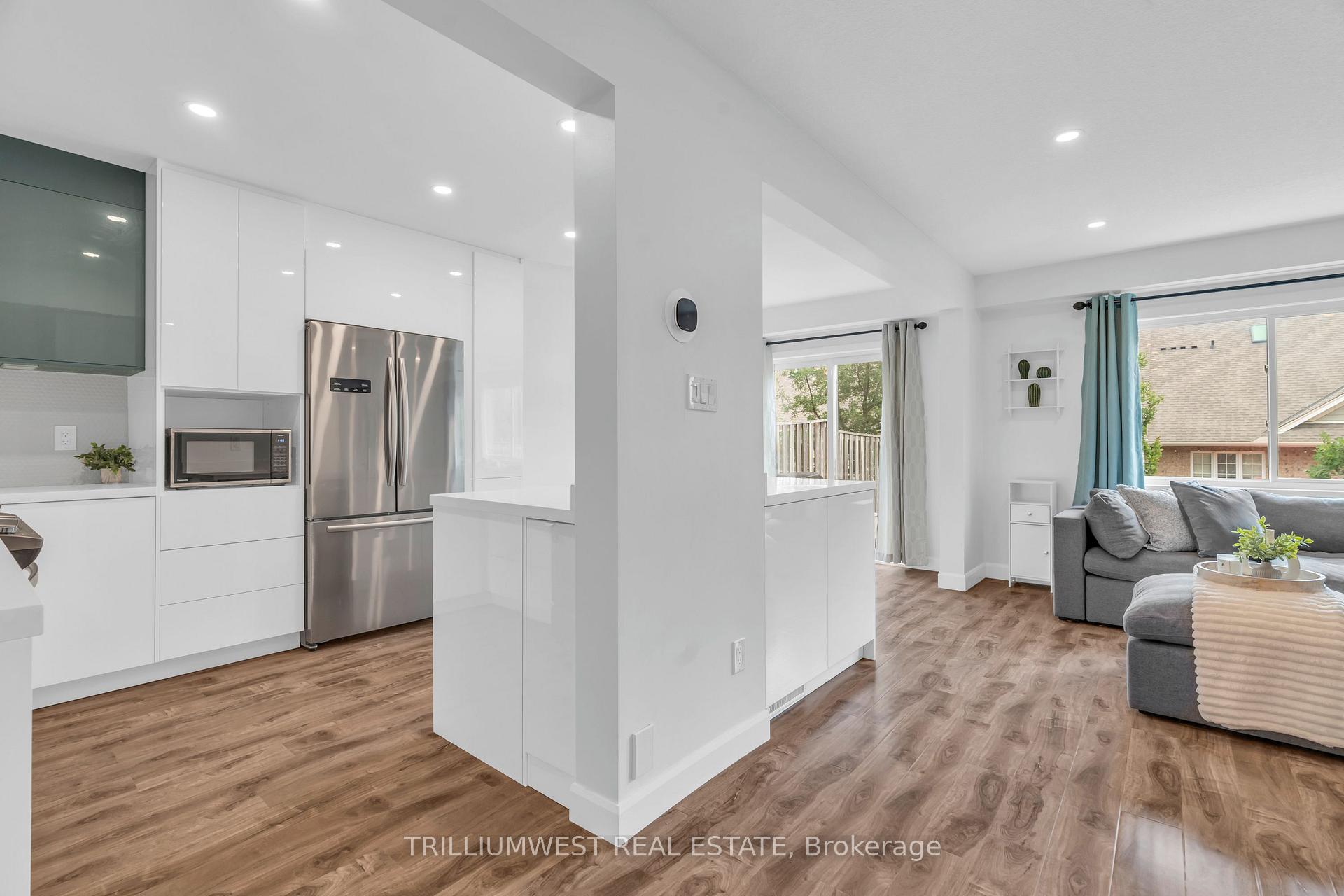 Photo 7 of Unit 24, 30 Bryan Court, Kitchener — HOMEH