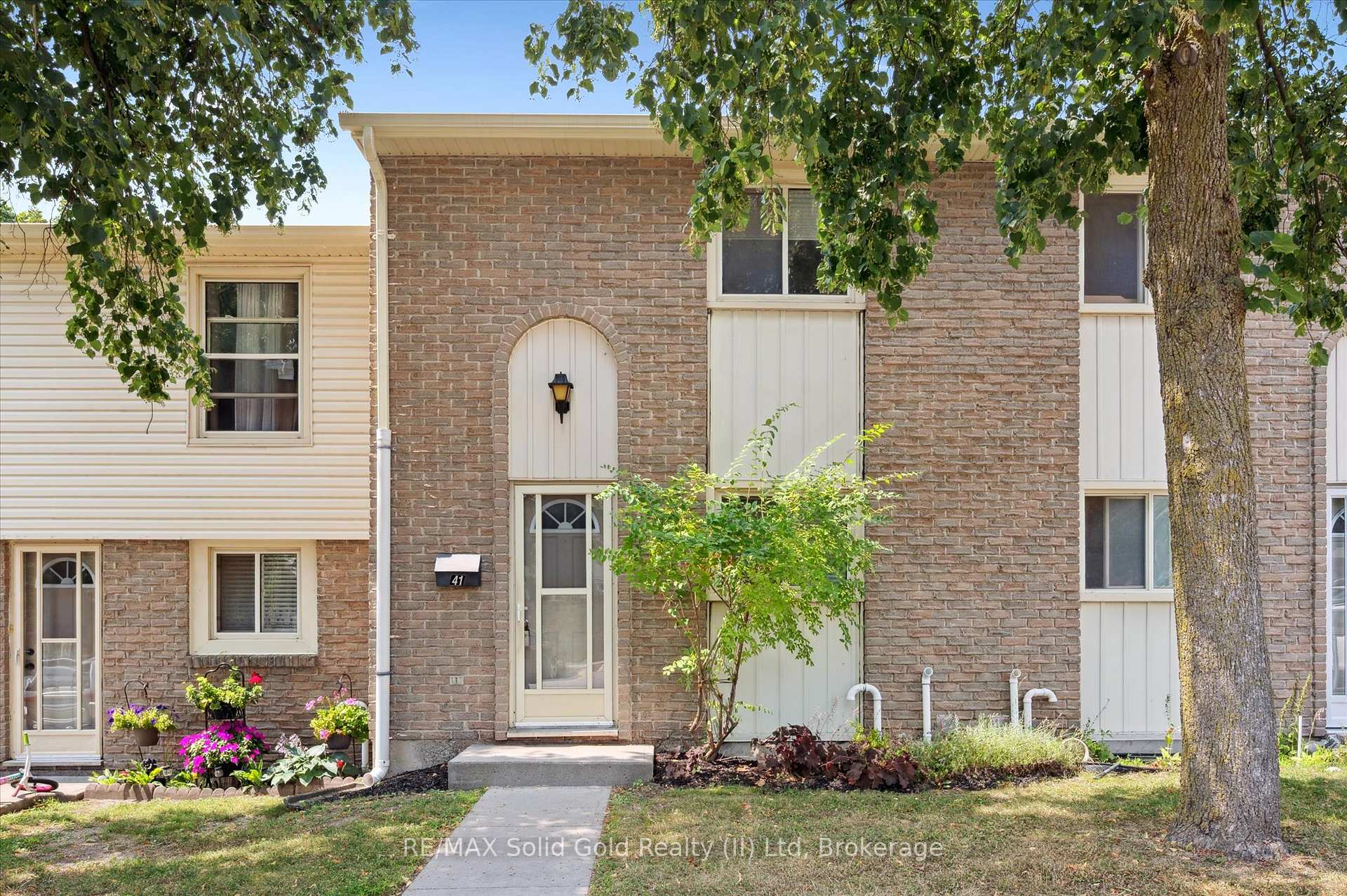 Photo 1 of Unit 41, 165 Green Valley Drive, Kitchener — HOMEH