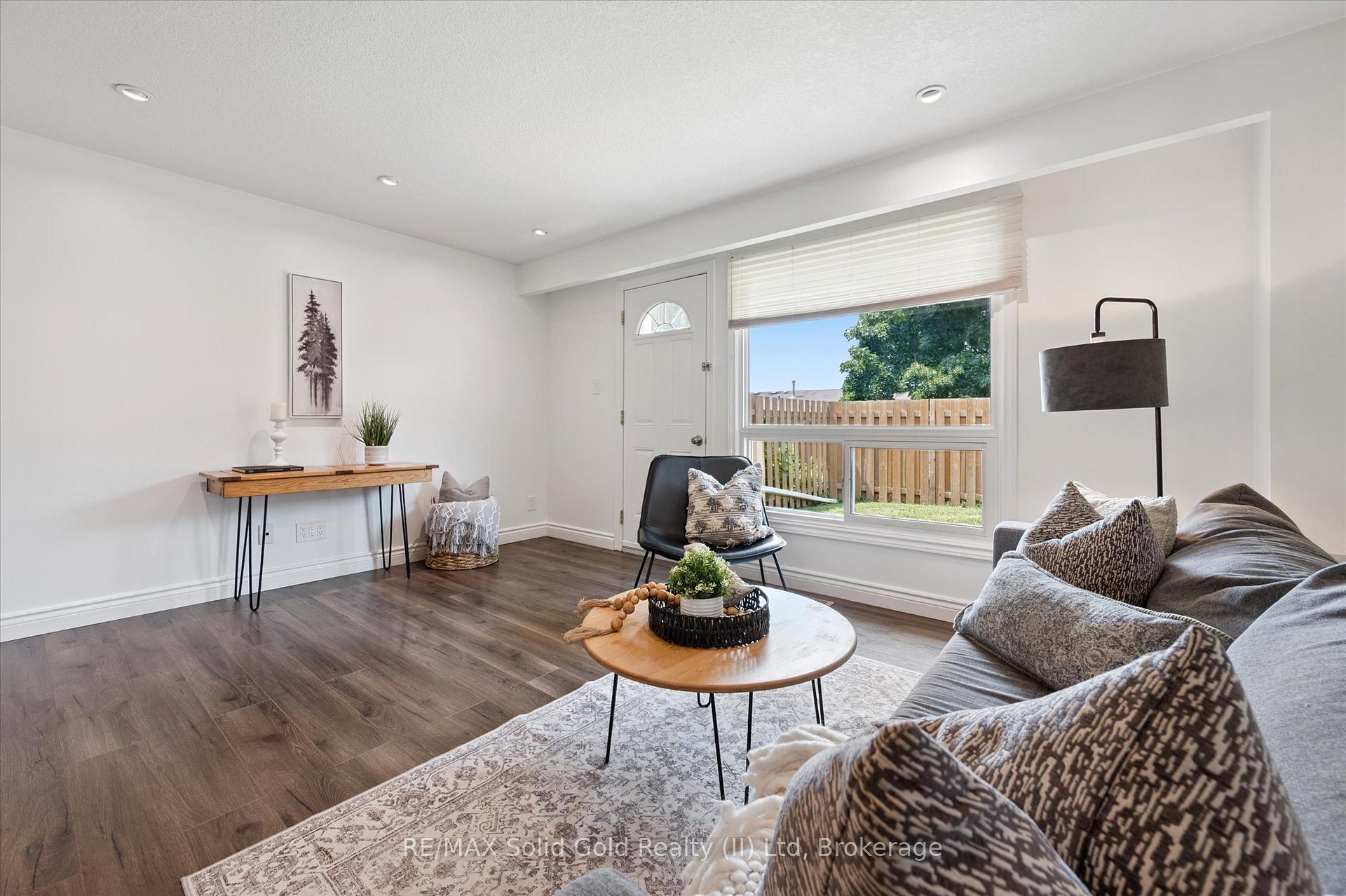Photo 3 of Unit 41, 165 Green Valley Drive, Kitchener — HOMEH