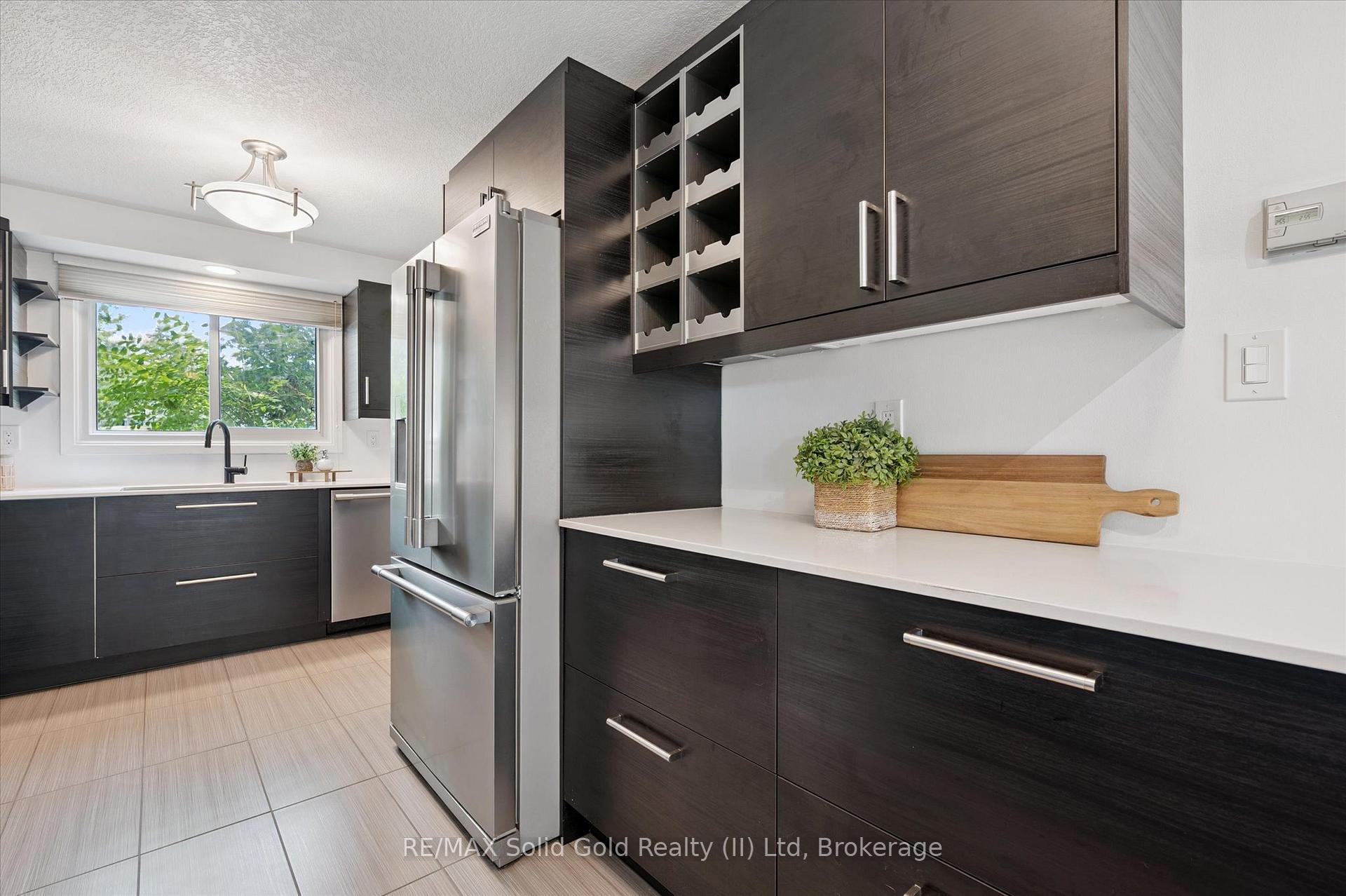 Photo 7 of Unit 41, 165 Green Valley Drive, Kitchener — HOMEH
