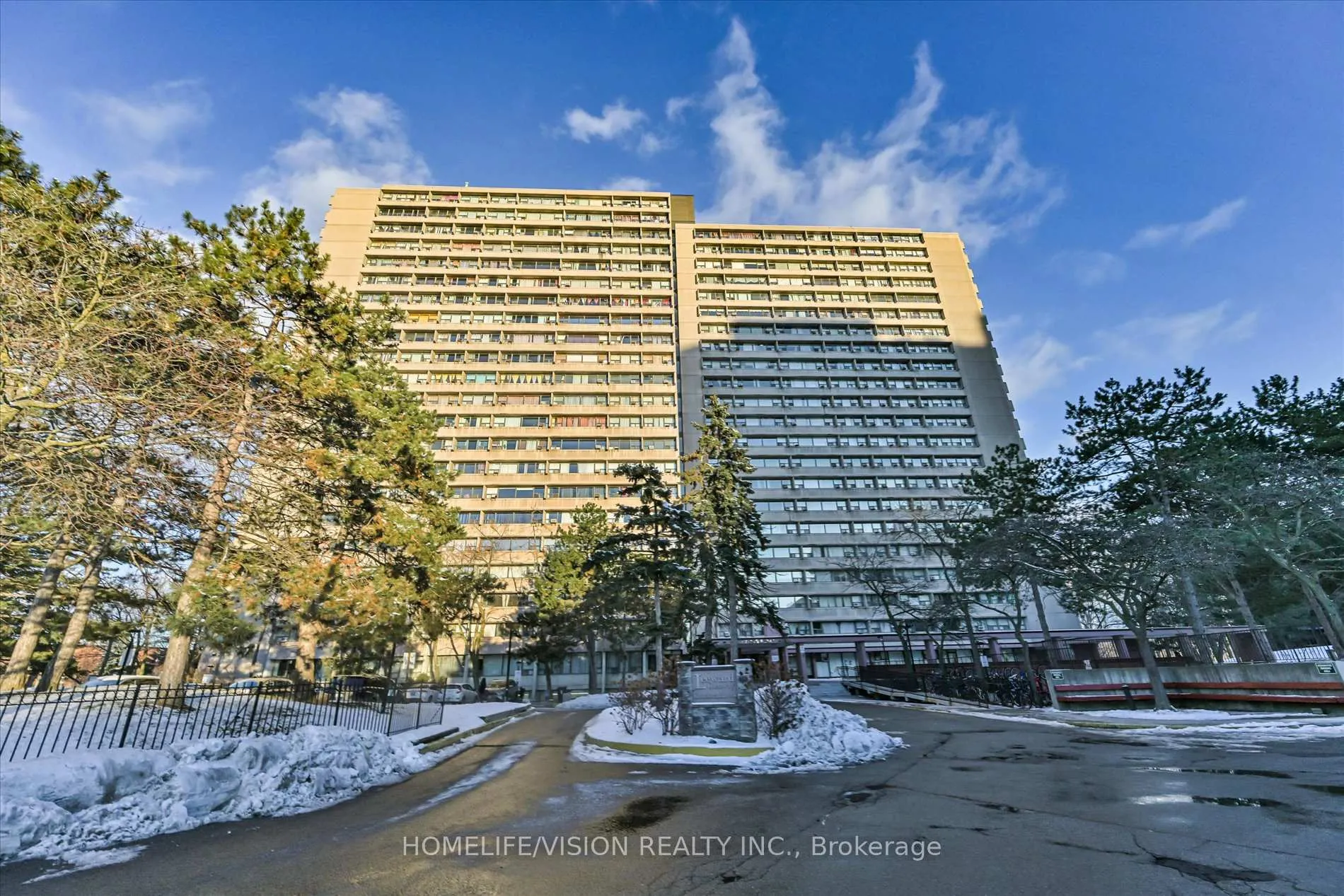 Photo 1 of Unit 202, 100 Leeward Glenway, Toronto, Flemingdon Park — HOMEH