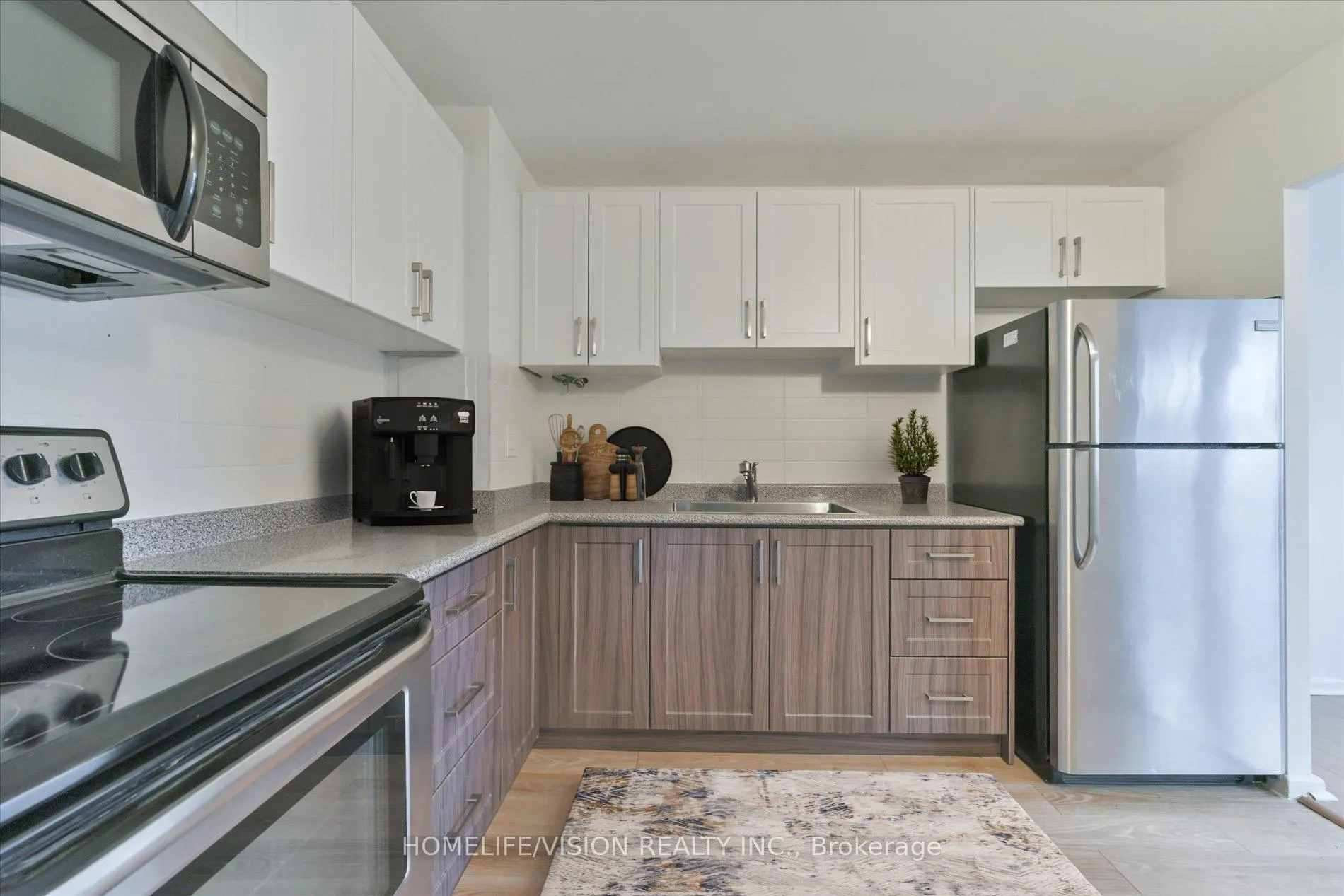 Photo 4 of Unit 202, 100 Leeward Glenway, Toronto, Flemingdon Park — HOMEH