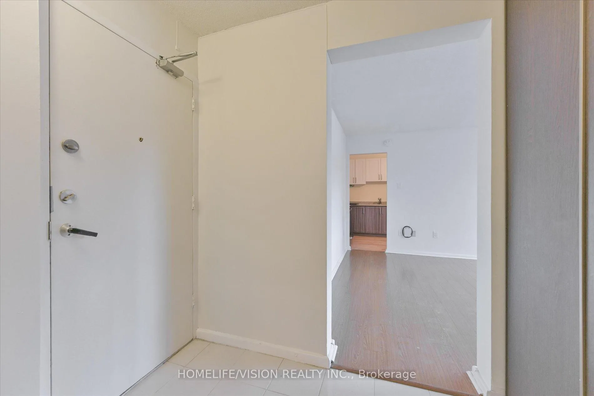 Photo 8 of Unit 202, 100 Leeward Glenway, Toronto, Flemingdon Park — HOMEH
