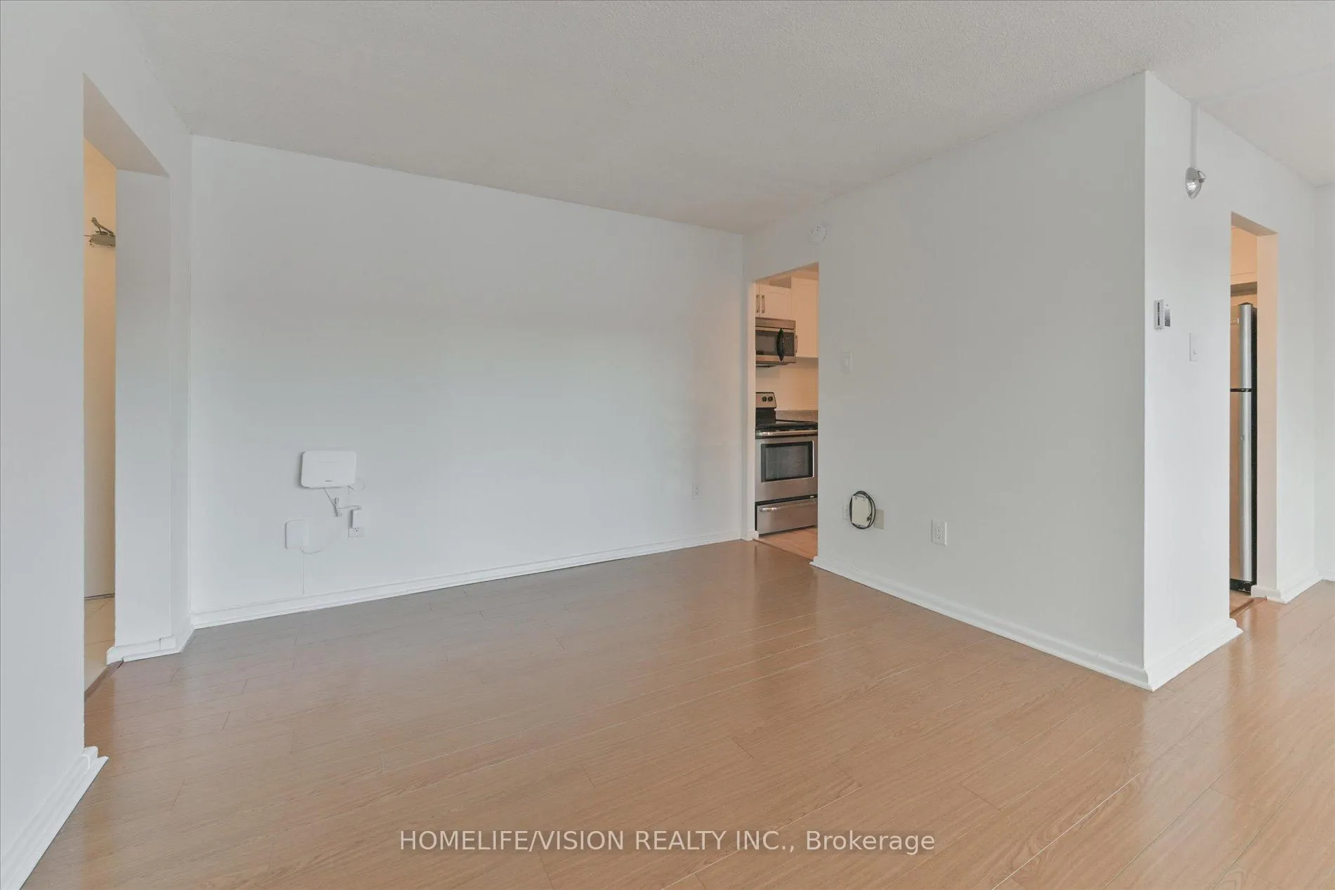 Photo 12 of Unit 202, 100 Leeward Glenway, Toronto, Flemingdon Park — HOMEH