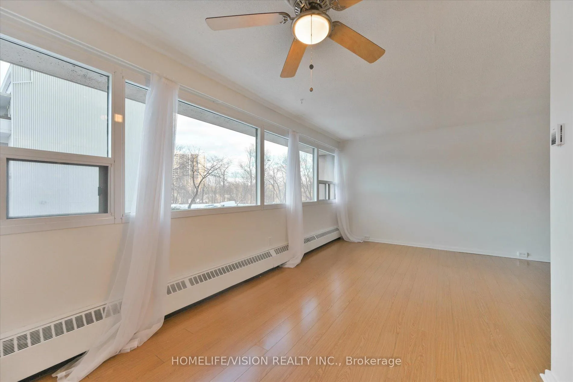 Photo 13 of Unit 202, 100 Leeward Glenway, Toronto, Flemingdon Park — HOMEH