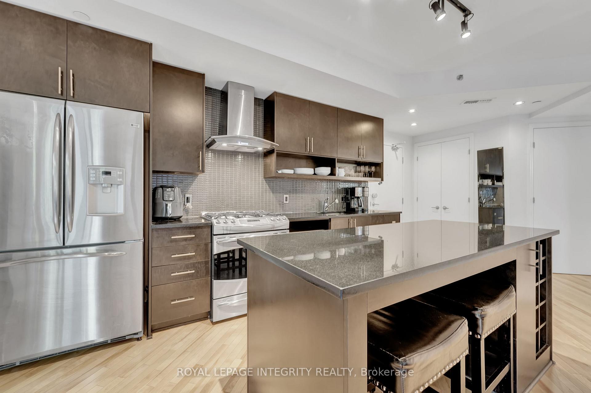 Photo 7 of Unit 114, 808 Bronson Avenue, Ottawa, Dows Lake — HOMEH