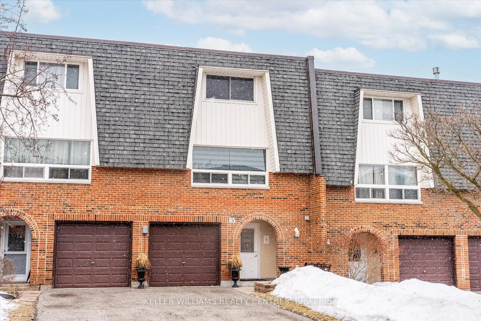 Photo 2 of Unit 85, 85 Deacon Lane, Ajax, South East — HOMEH