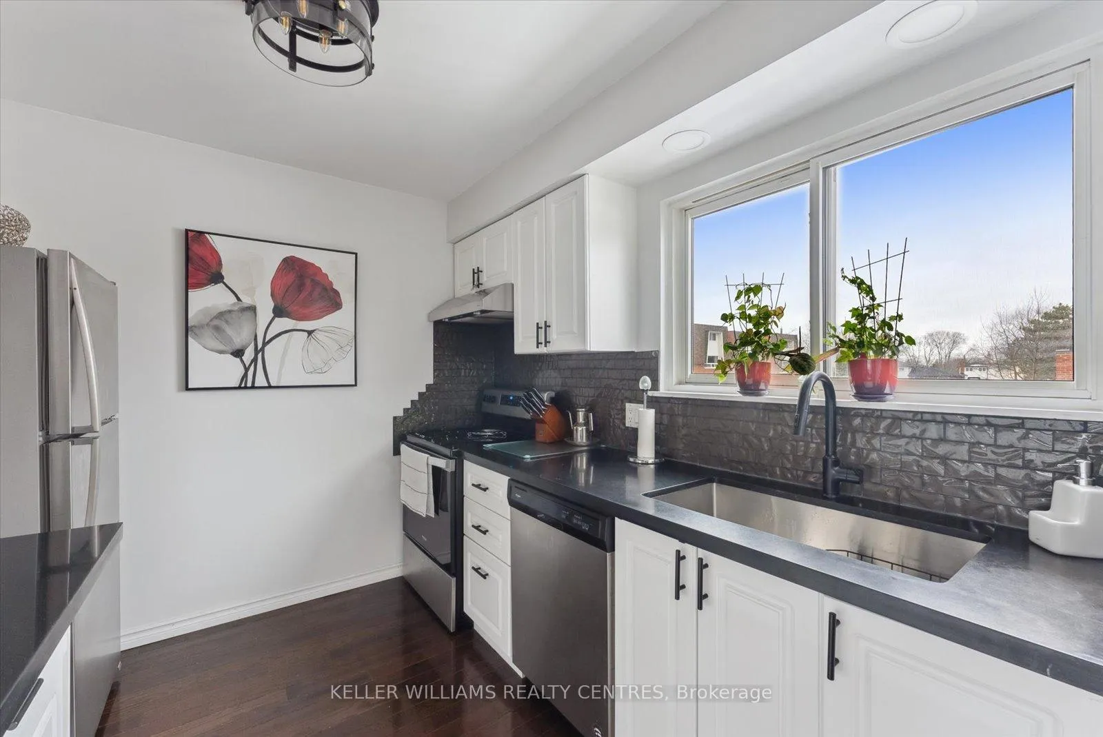 Photo 10 of Unit 85, 85 Deacon Lane, Ajax, South East — HOMEH