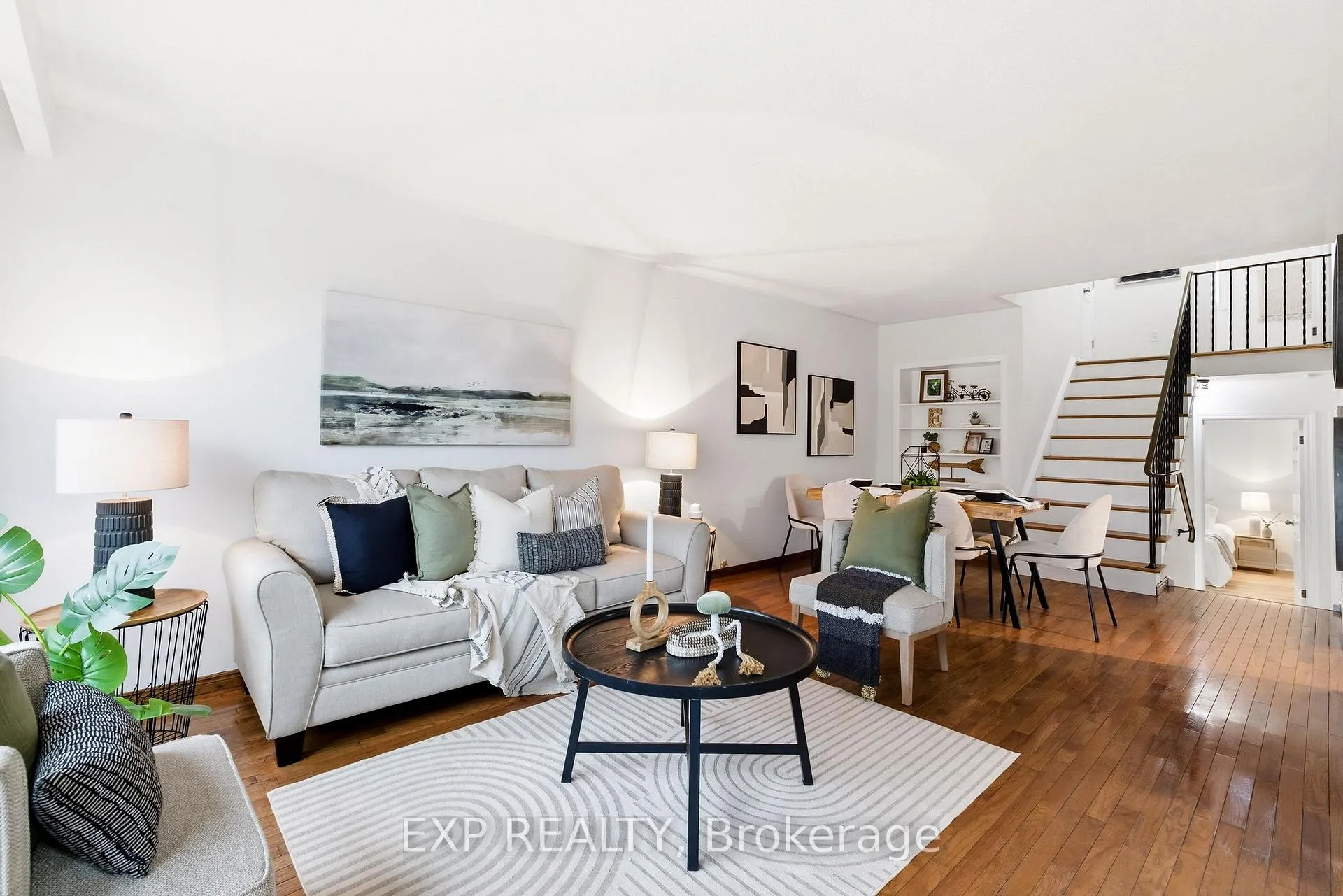 Photo 9 of 69 Little Avenue, Clarington, Bowmanville — HOMEH