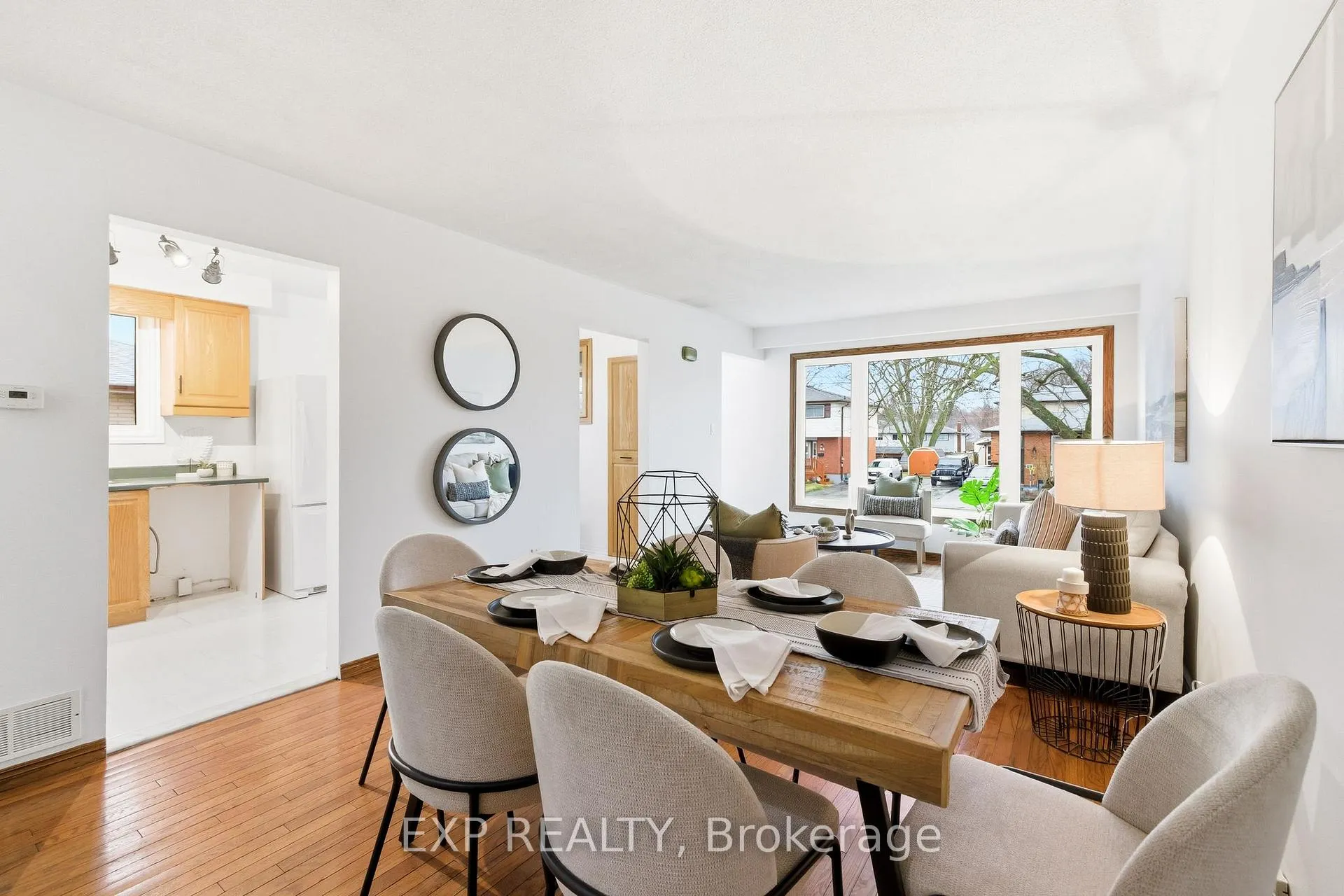 Photo 14 of 69 Little Avenue, Clarington, Bowmanville — HOMEH