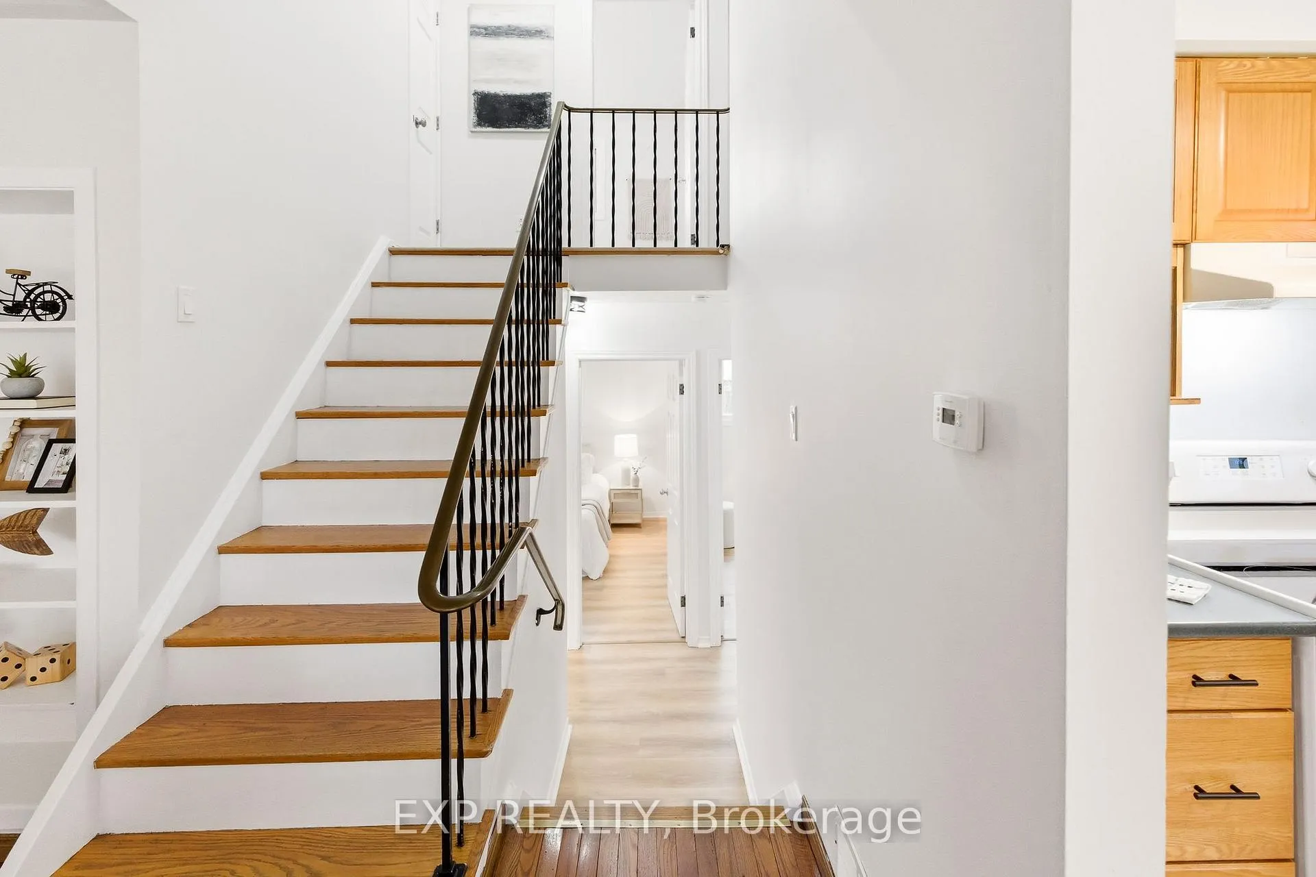 Photo 23 of 69 Little Avenue, Clarington, Bowmanville — HOMEH
