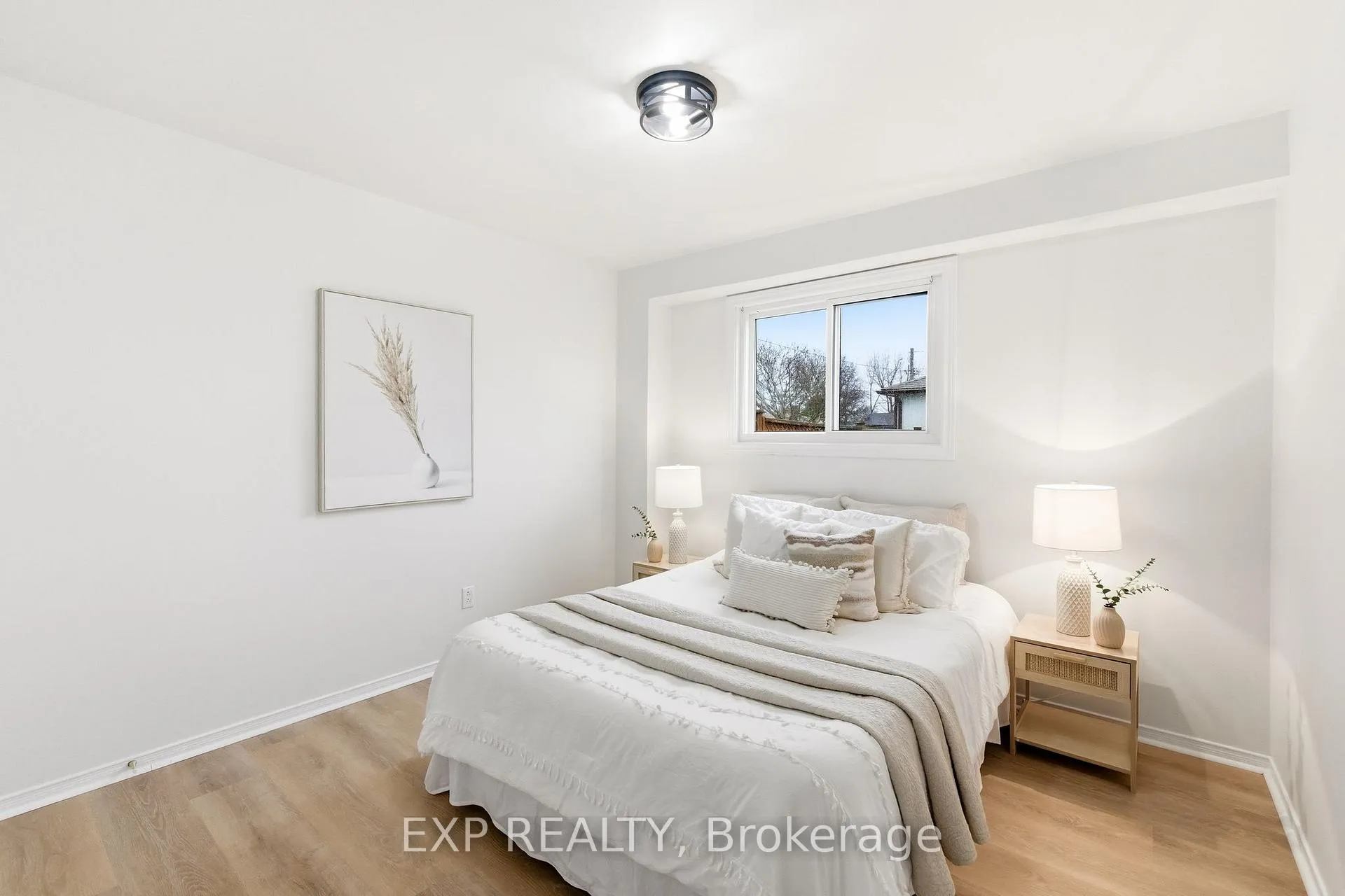 Photo 25 of 69 Little Avenue, Clarington, Bowmanville — HOMEH