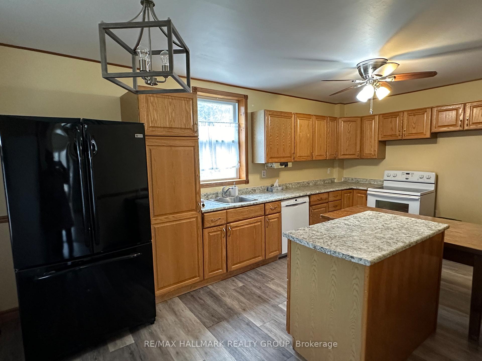 Photo 3 of 467 Huntmar Road, Ottawa, Huntley Ward (South East) — HOMEH