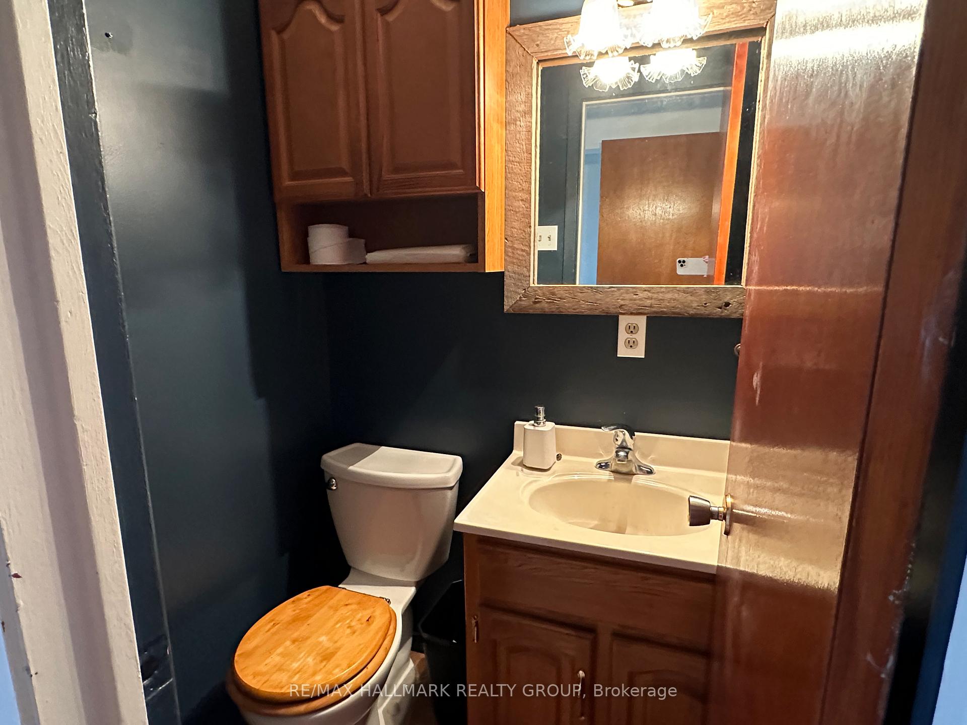 Photo 9 of 467 Huntmar Road, Ottawa, Huntley Ward (South East) — HOMEH