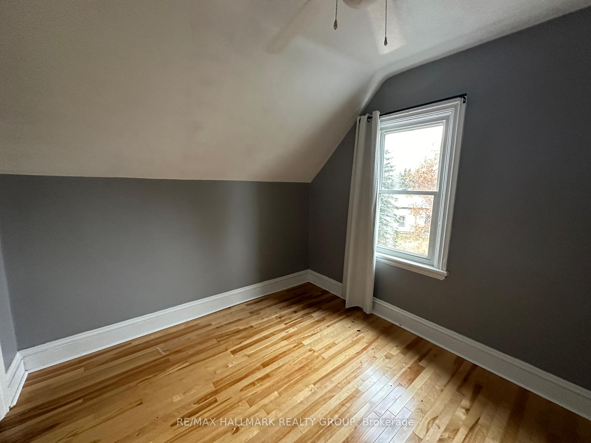 Photo 14 of 467 Huntmar Road, Ottawa, Huntley Ward (South East) — HOMEH