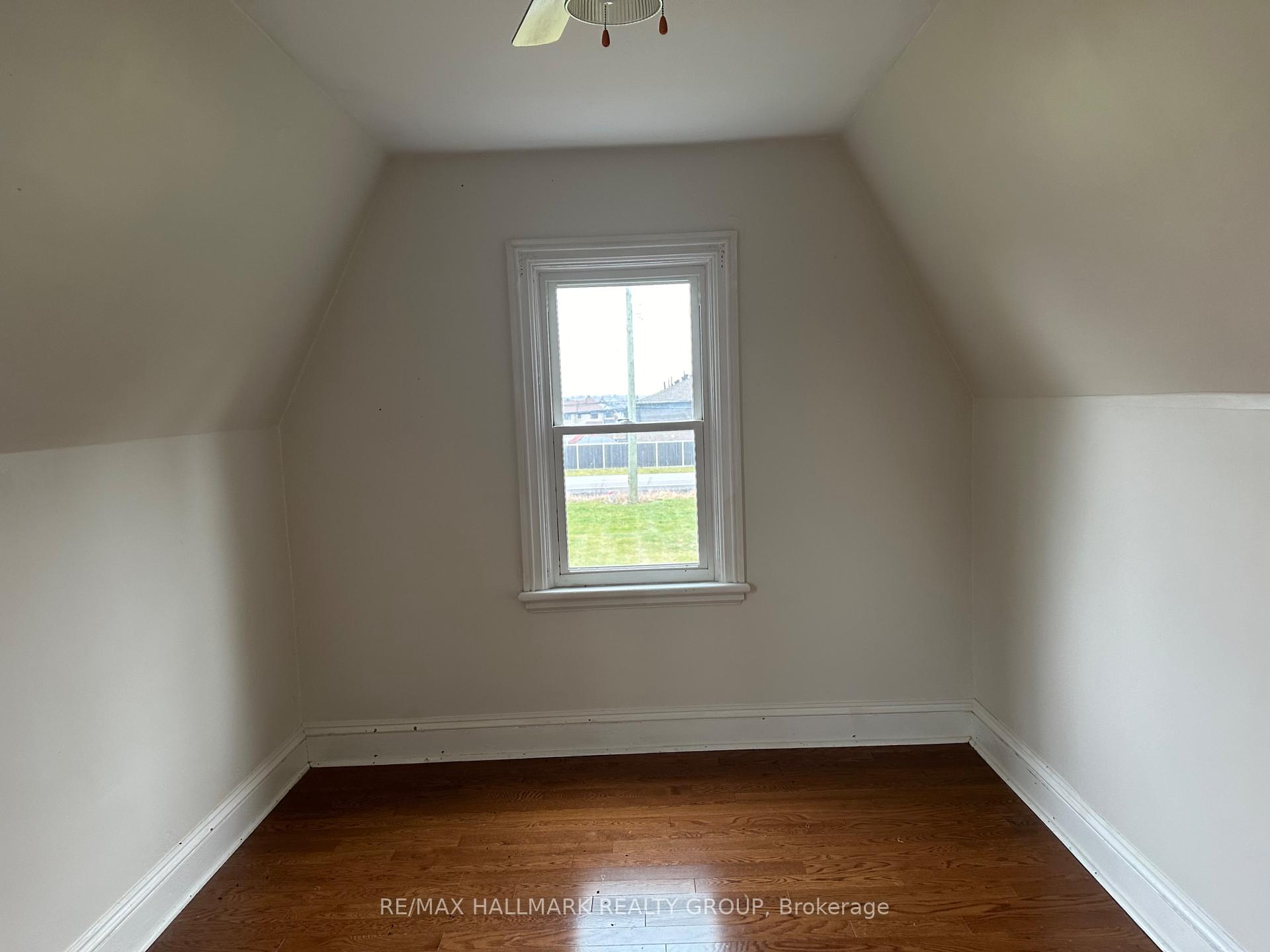 Photo 18 of 467 Huntmar Road, Ottawa, Huntley Ward (South East) — HOMEH