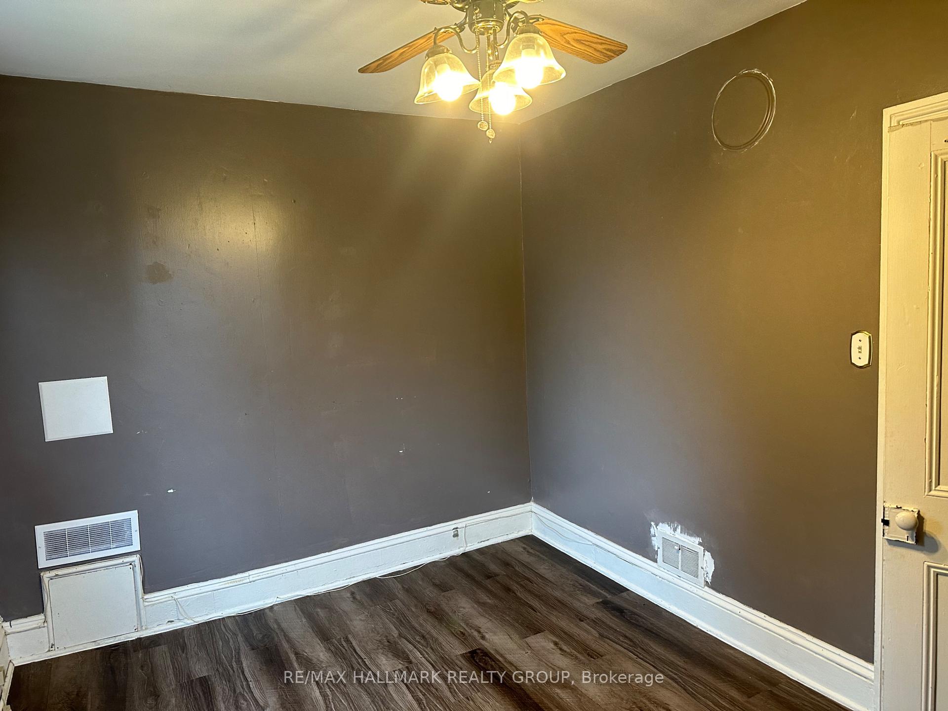 Photo 22 of 467 Huntmar Road, Ottawa, Huntley Ward (South East) — HOMEH