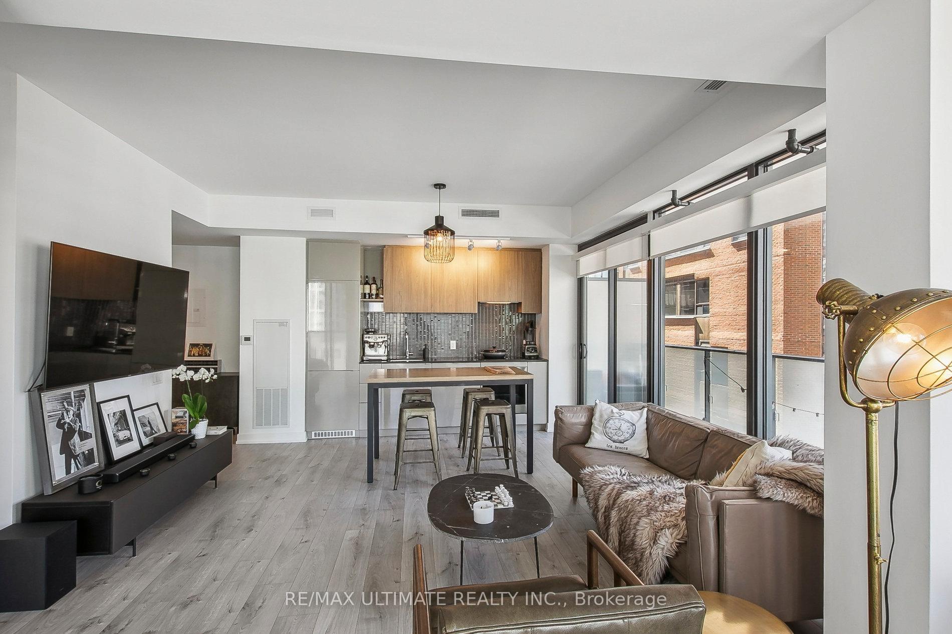 Photo 13 of Unit 601, 161 Roehampton Avenue, Toronto, Mount Pleasant West — HOMEH