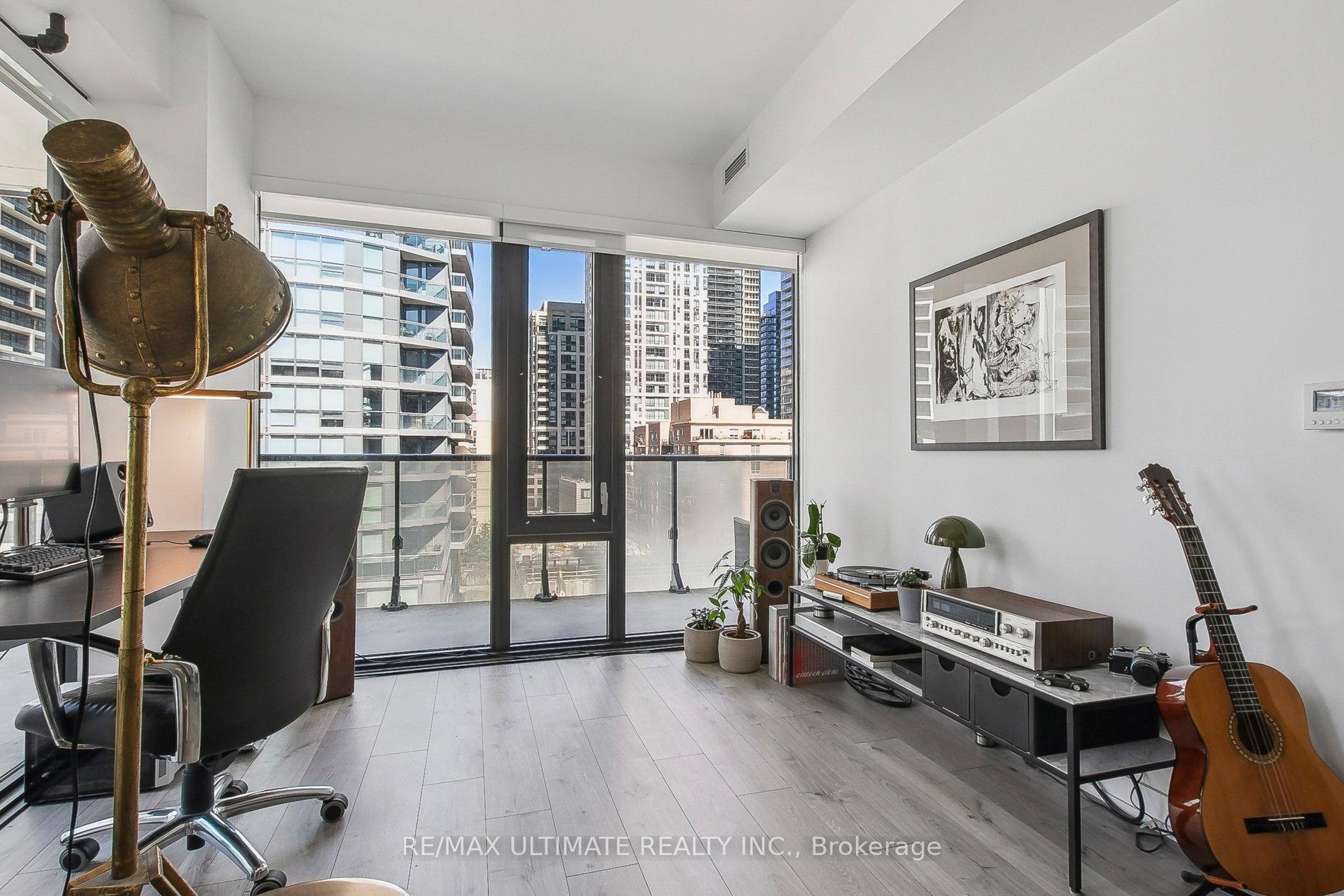 Photo 18 of Unit 601, 161 Roehampton Avenue, Toronto, Mount Pleasant West — HOMEH