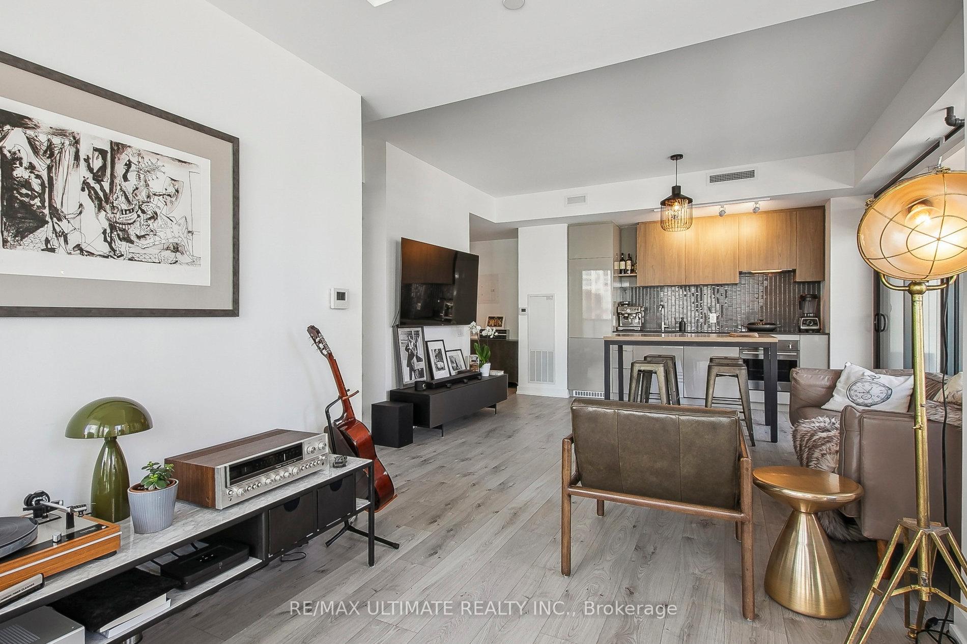 Photo 20 of Unit 601, 161 Roehampton Avenue, Toronto, Mount Pleasant West — HOMEH