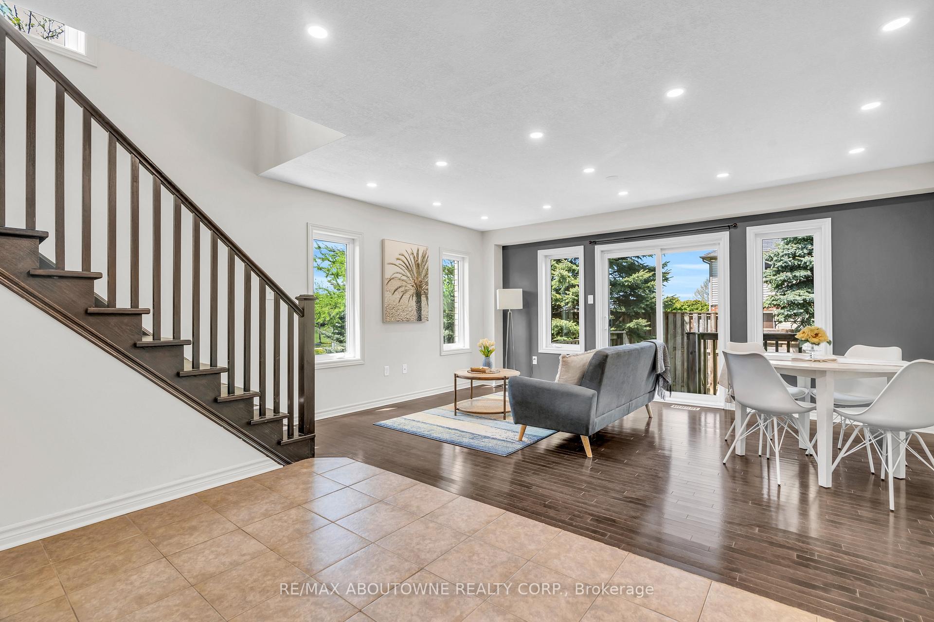 Photo 17 of 2 Lambeth Way, Guelph, Pineridge/Westminster Woods — HOMEH