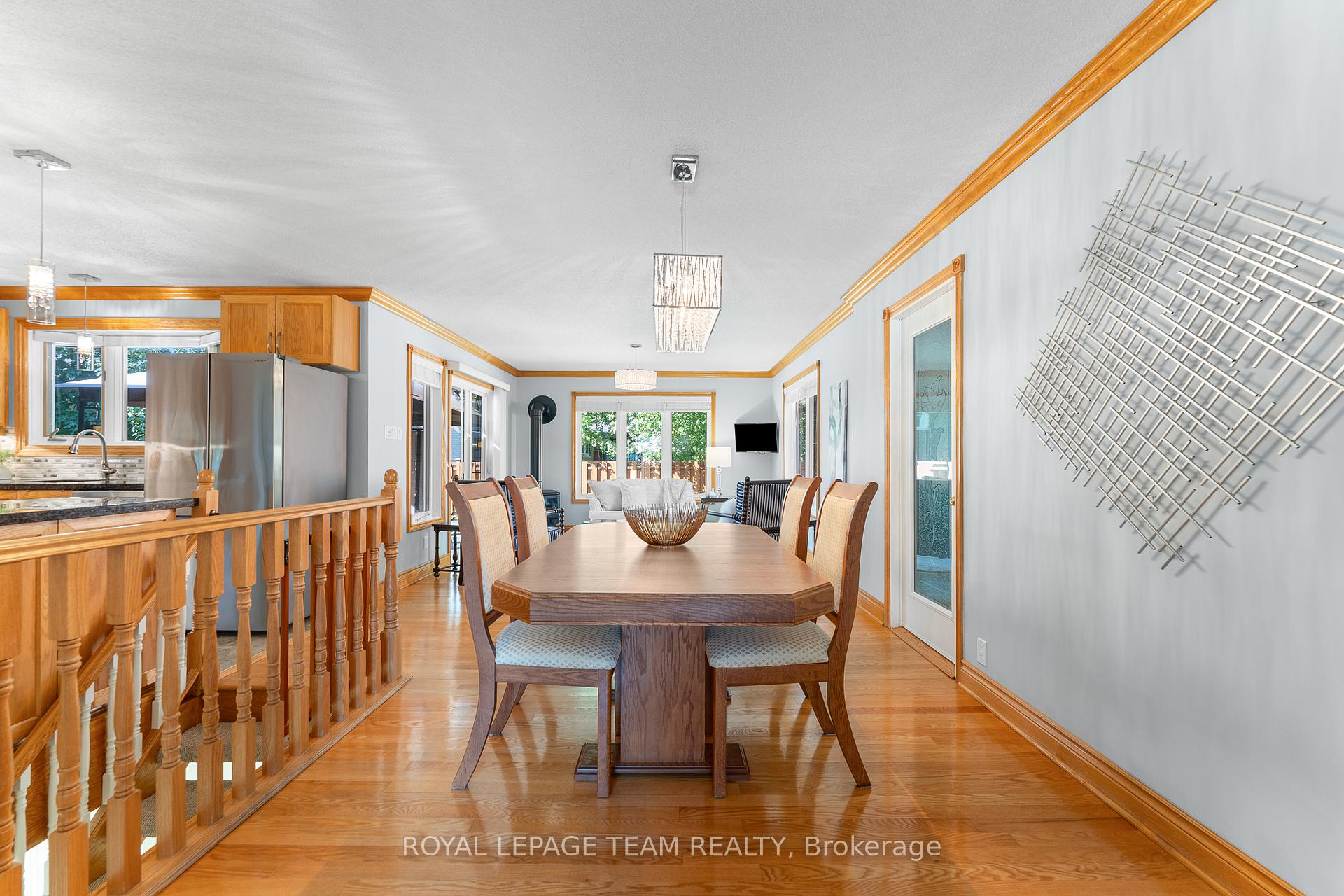 Photo 14 of 1 Stillwater Drive, Ottawa, Crystal Beach — HOMEH