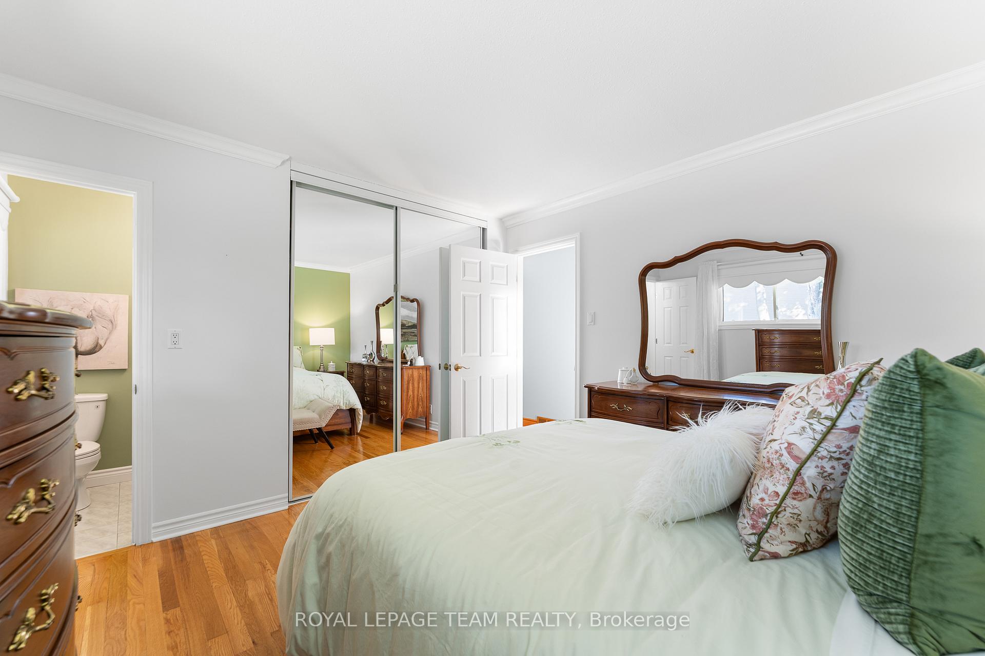 Photo 16 of 1 Stillwater Drive, Ottawa, Crystal Beach — HOMEH