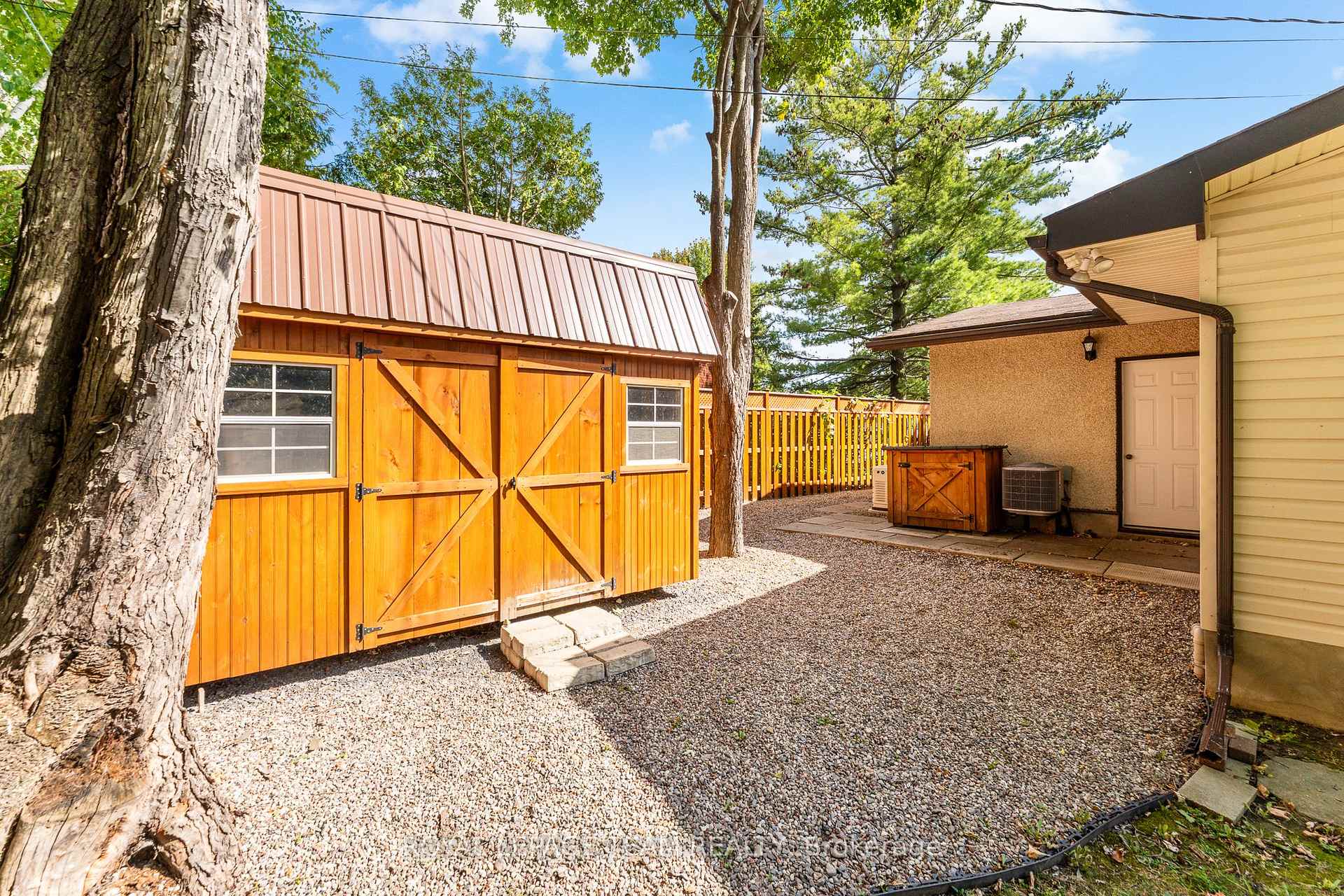 Photo 41 of 1 Stillwater Drive, Ottawa, Crystal Beach — HOMEH