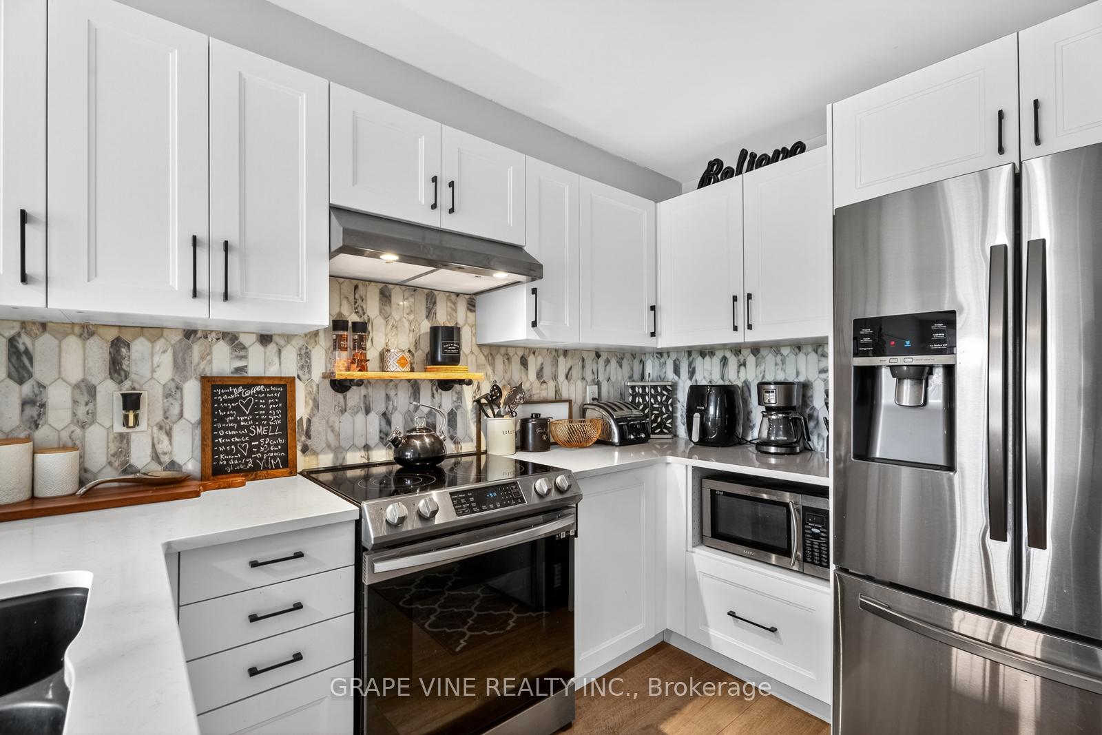 Photo 6 of 553 Lakeridge Drive, Ottawa, Avalon East — HOMEH