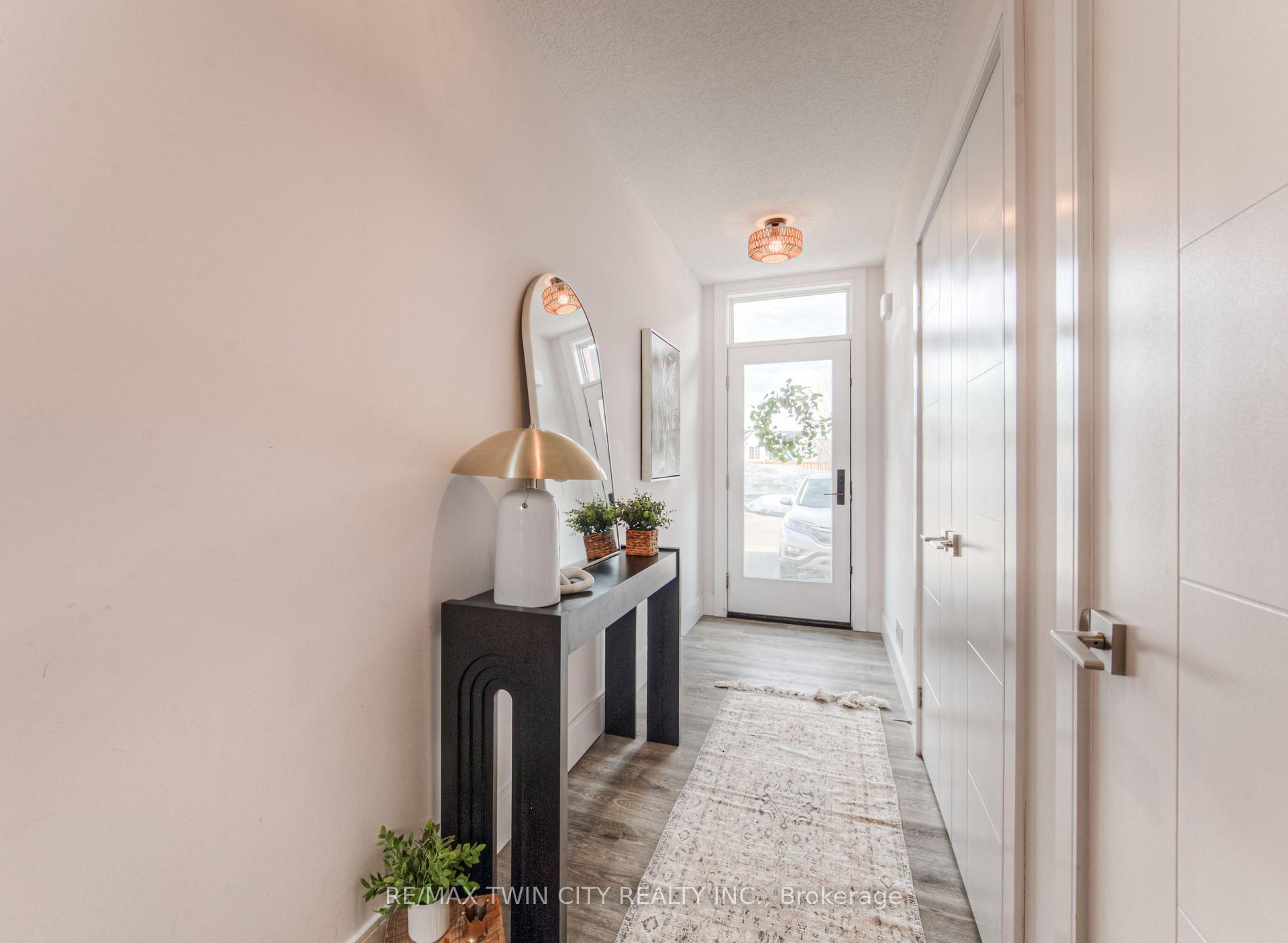 Photo 4 of Unit 10, 54 Bridge Street W, Kitchener — HOMEH