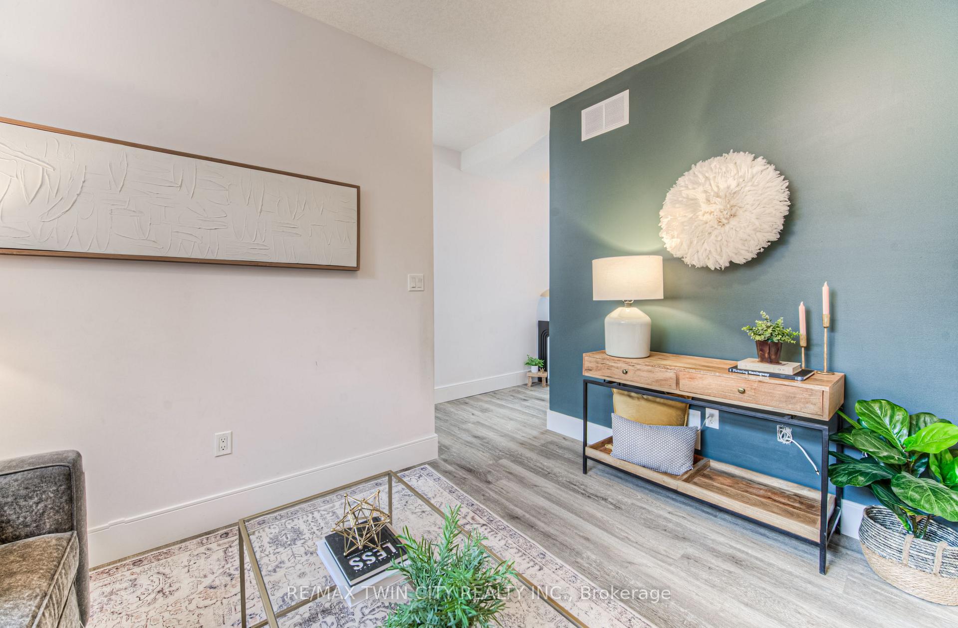 Photo 14 of Unit 10, 54 Bridge Street W, Kitchener — HOMEH