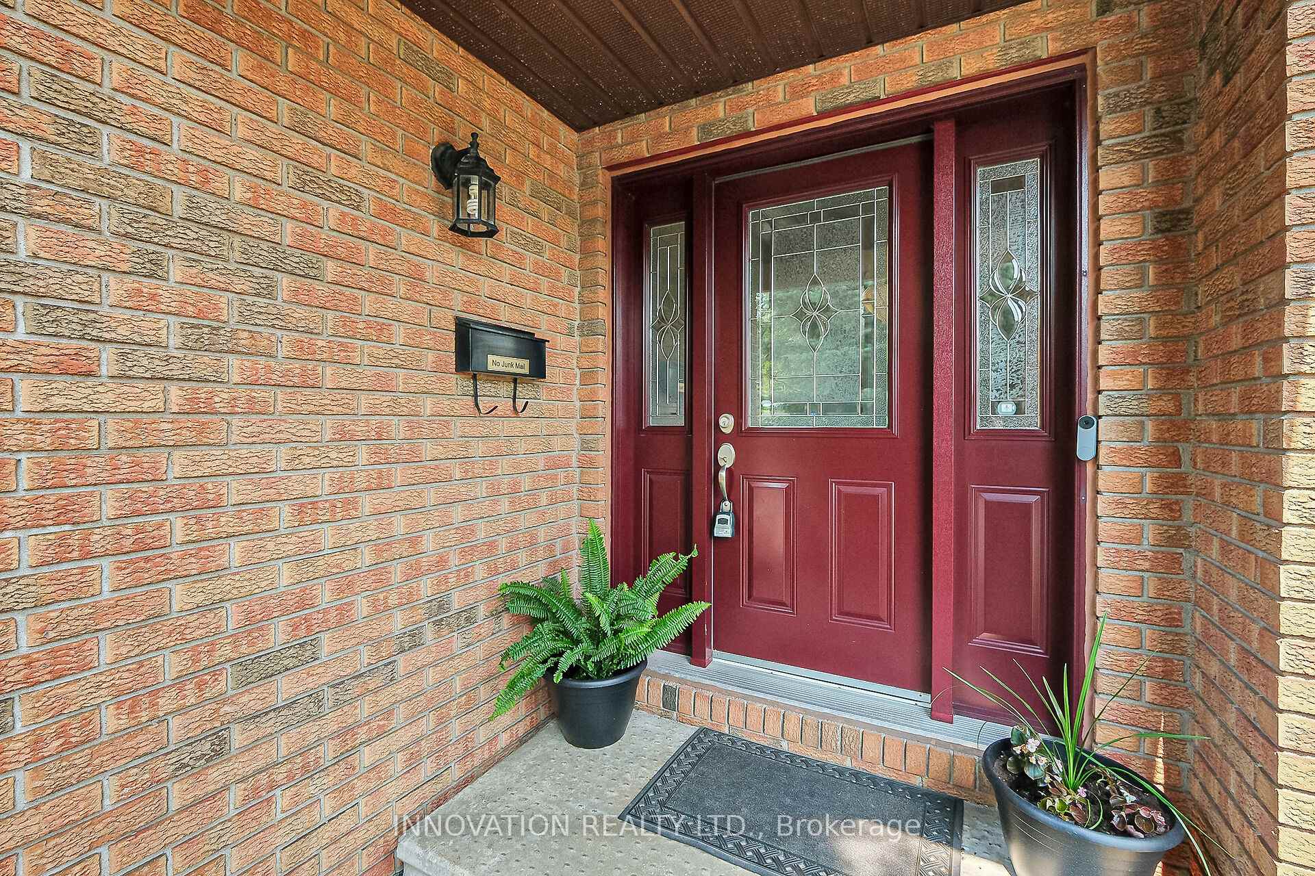 Photo 4 of Unit 54, 54 Huntview Private, Ottawa, Hunt Club/Western Community — HOMEH