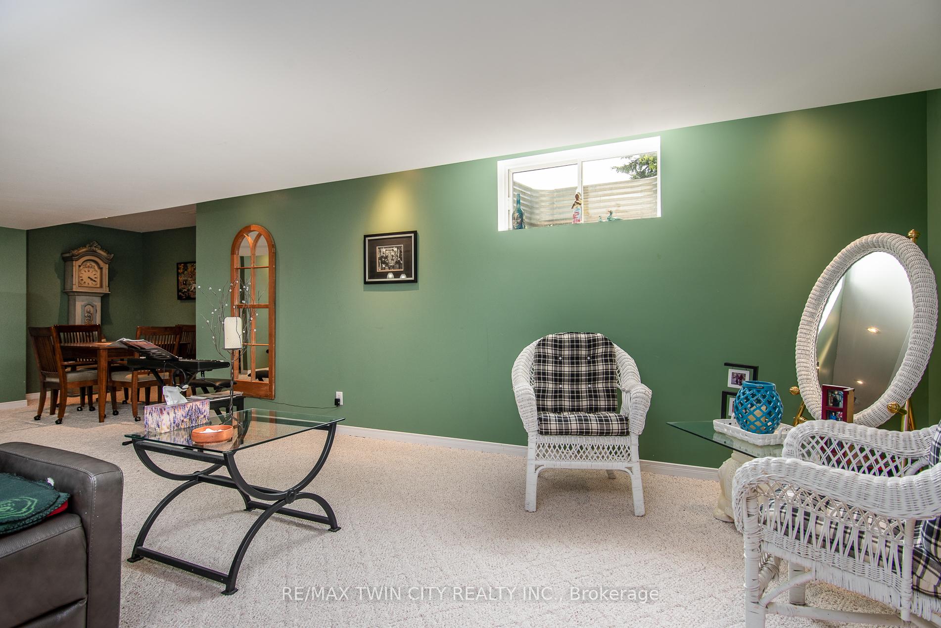 Photo 2 of Unit 21, 545 Laurelwood Drive, Waterloo — HOMEH