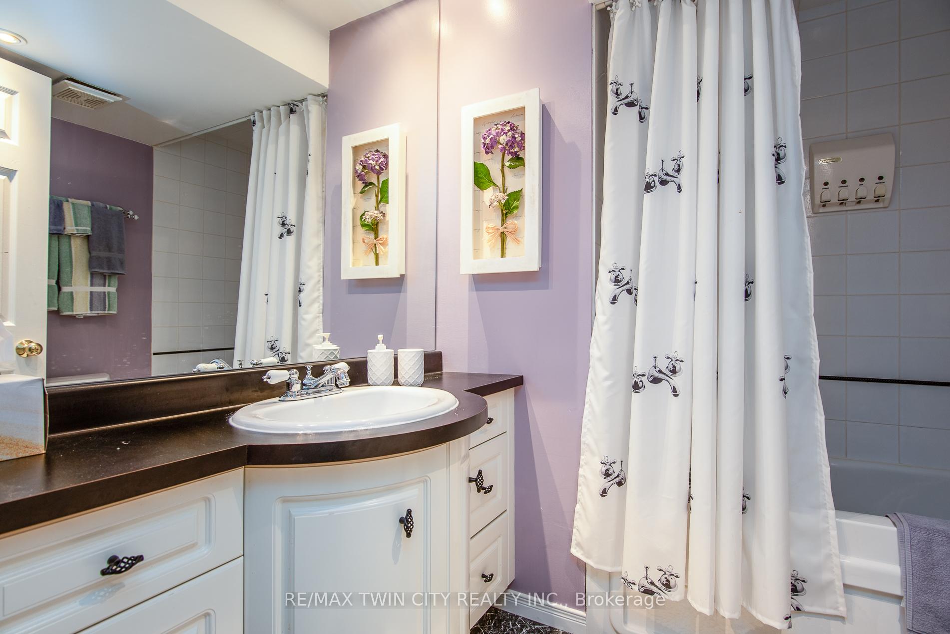 Photo 6 of Unit 21, 545 Laurelwood Drive, Waterloo — HOMEH