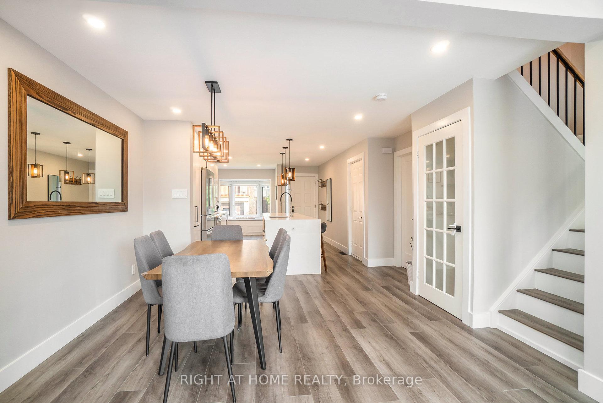 Photo 8 of 83 Versailles Private, Ottawa, Hunt Club Woods — HOMEH