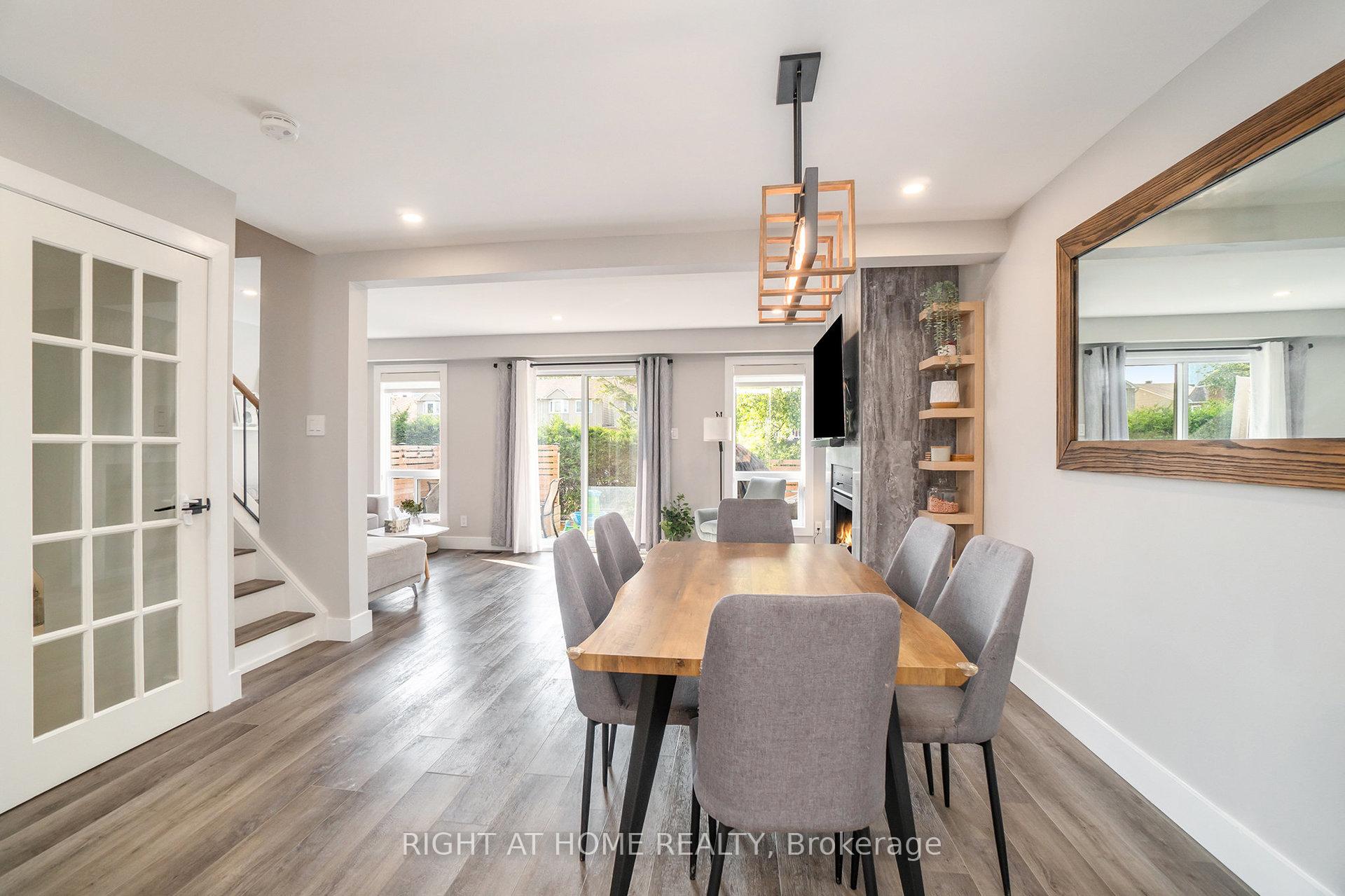 Photo 9 of 83 Versailles Private, Ottawa, Hunt Club Woods — HOMEH