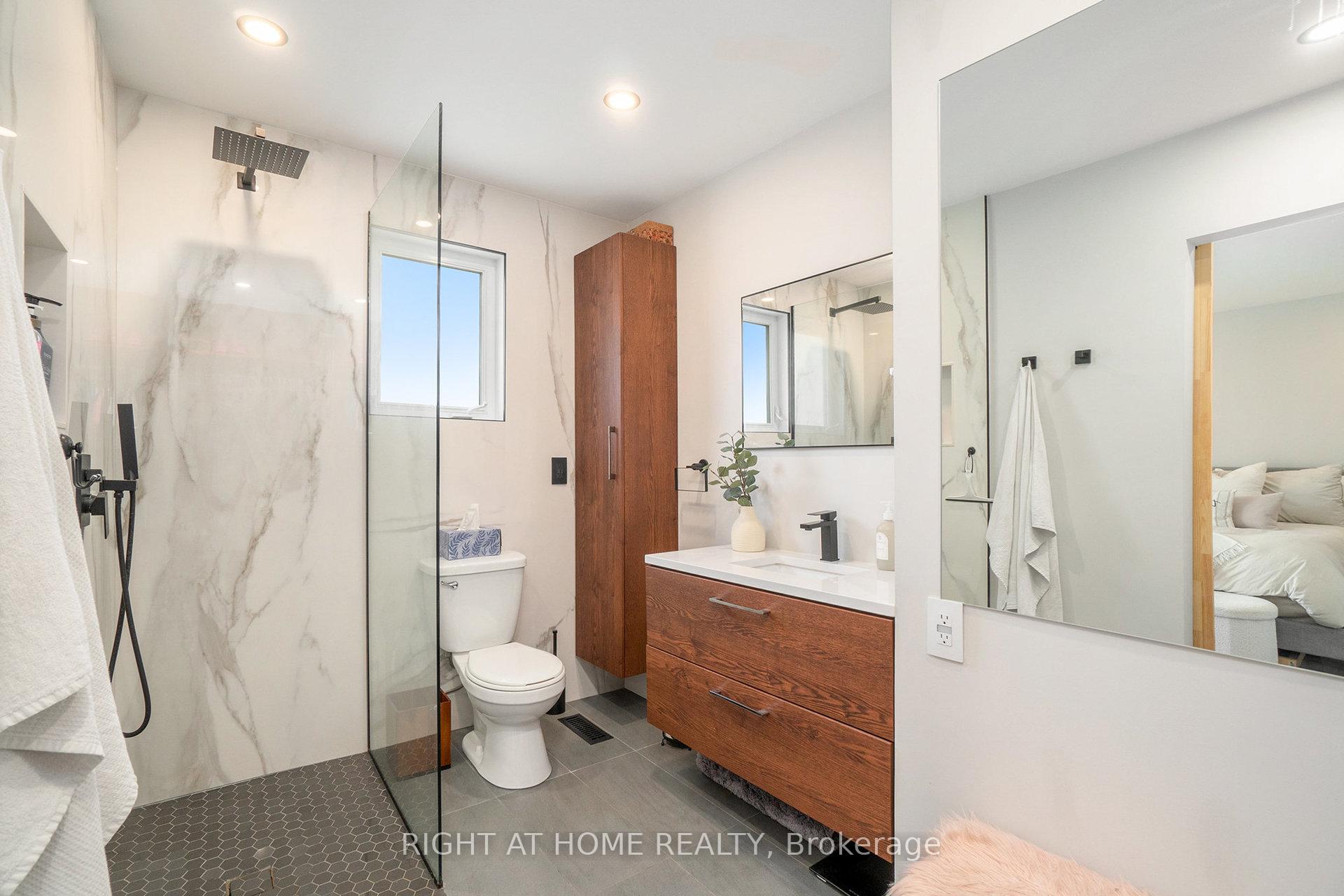 Photo 19 of 83 Versailles Private, Ottawa, Hunt Club Woods — HOMEH