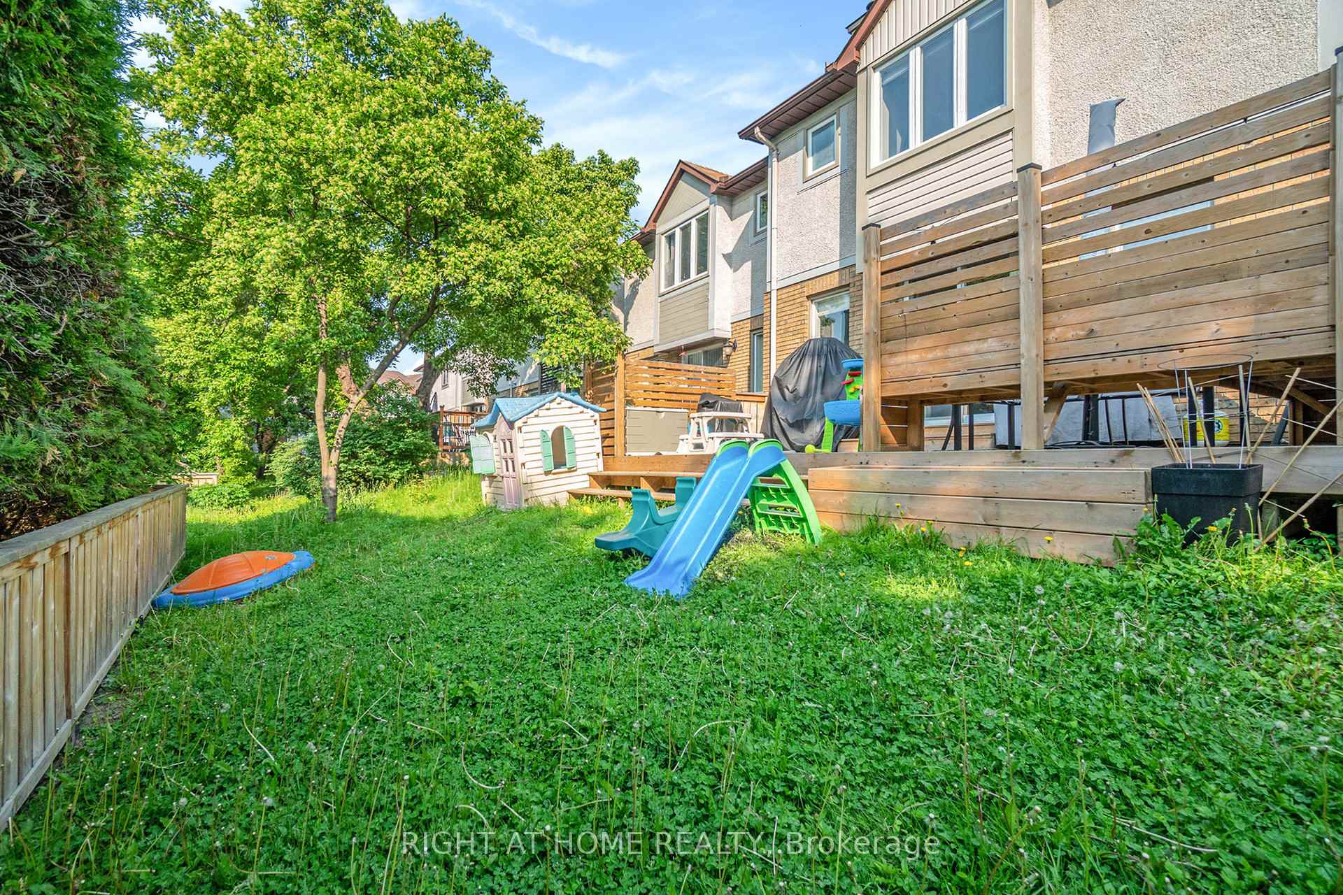 Photo 30 of 83 Versailles Private, Ottawa, Hunt Club Woods — HOMEH