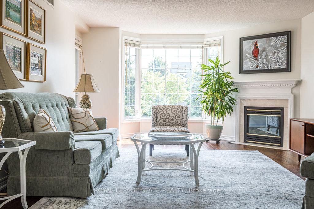 Photo 8 of Unit 208, 990 Golf Links Road, Hamilton, Meadowlands — HOMEH