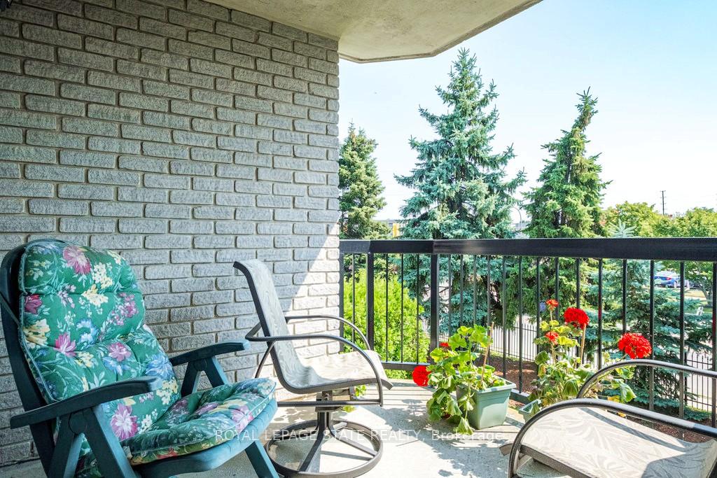 Photo 12 of Unit 208, 990 Golf Links Road, Hamilton, Meadowlands — HOMEH