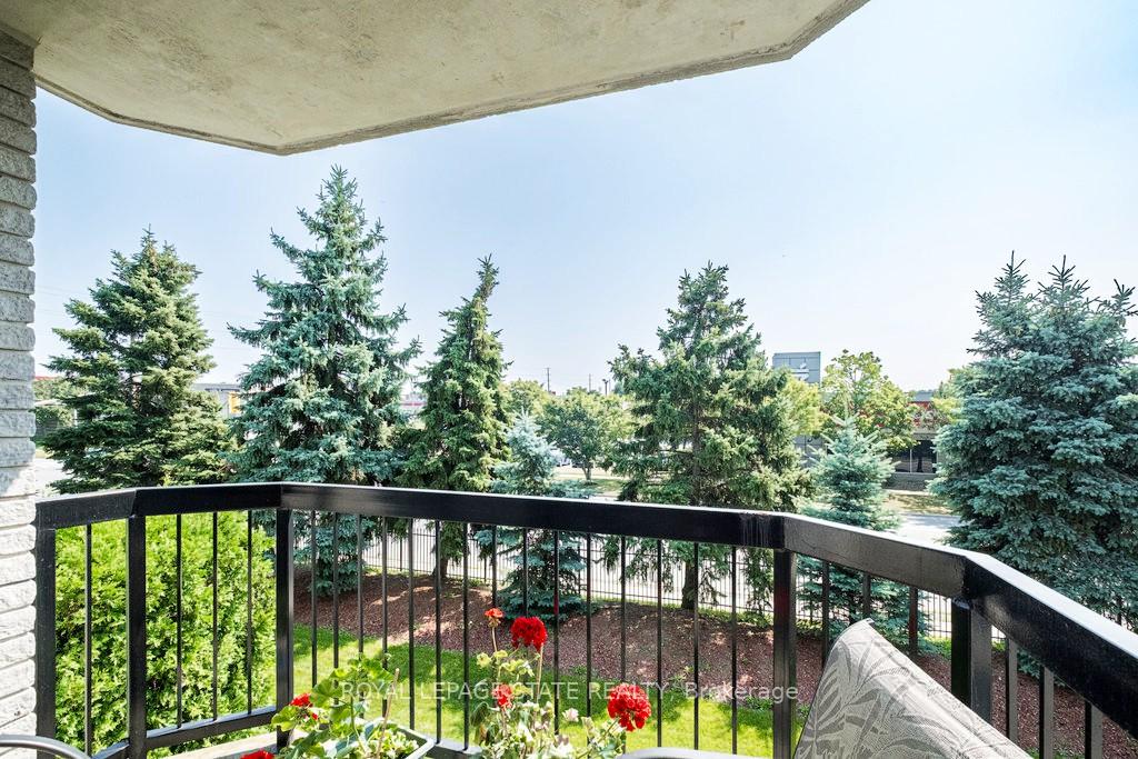 Photo 13 of Unit 208, 990 Golf Links Road, Hamilton, Meadowlands — HOMEH