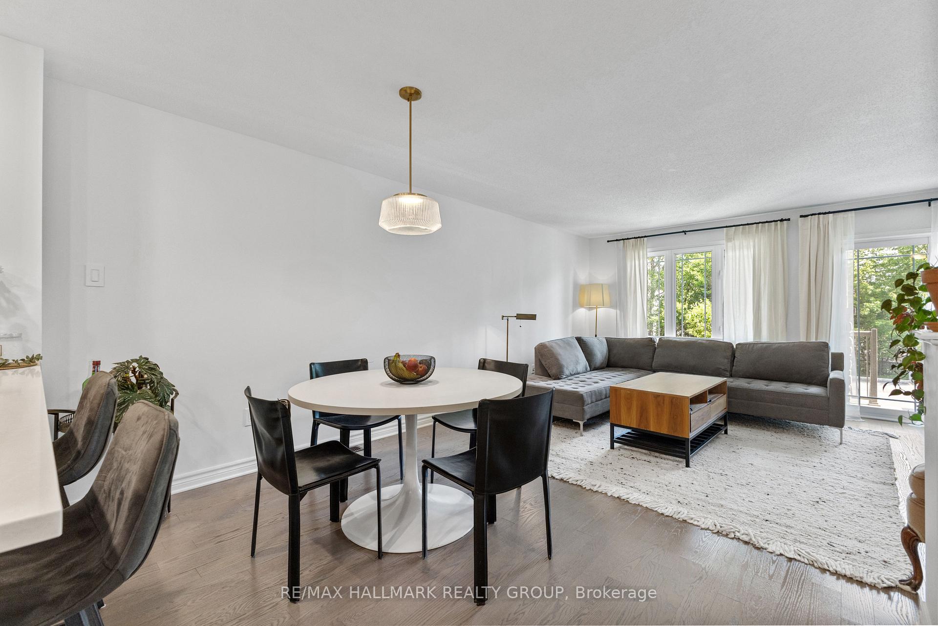 Photo 8 of Unit 112, 616 Danaca Private, Ottawa, Carson Meadows — HOMEH