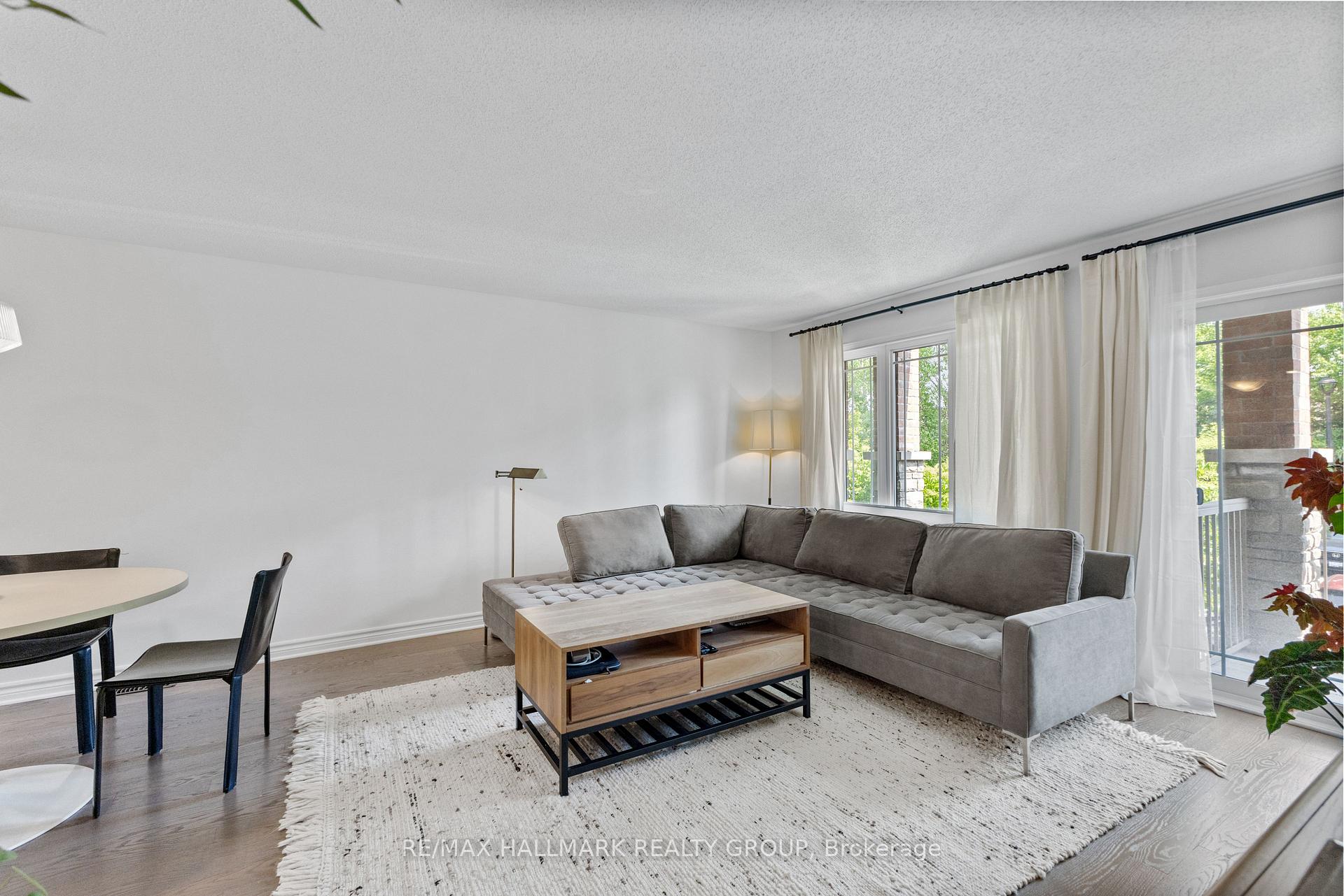 Photo 12 of Unit 112, 616 Danaca Private, Ottawa, Carson Meadows — HOMEH