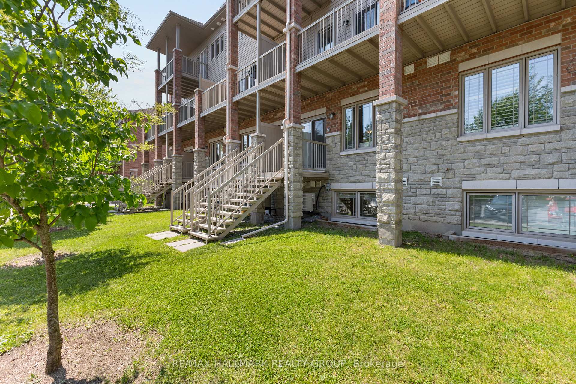 Photo 21 of Unit 112, 616 Danaca Private, Ottawa, Carson Meadows — HOMEH