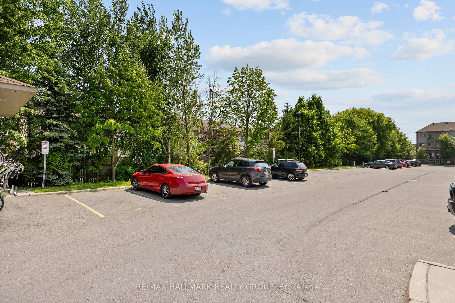 Photo 25 of Unit 112, 616 Danaca Private, Ottawa, Carson Meadows — HOMEH