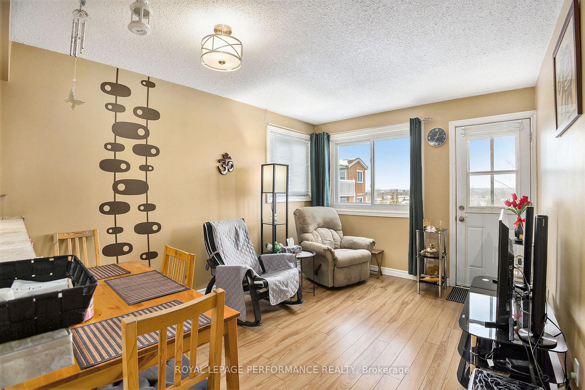 Photo 2 of Unit 308, 345 Centrum Boulevard, Ottawa, Bilberry Creek/Queenswood Heights — HOMEH