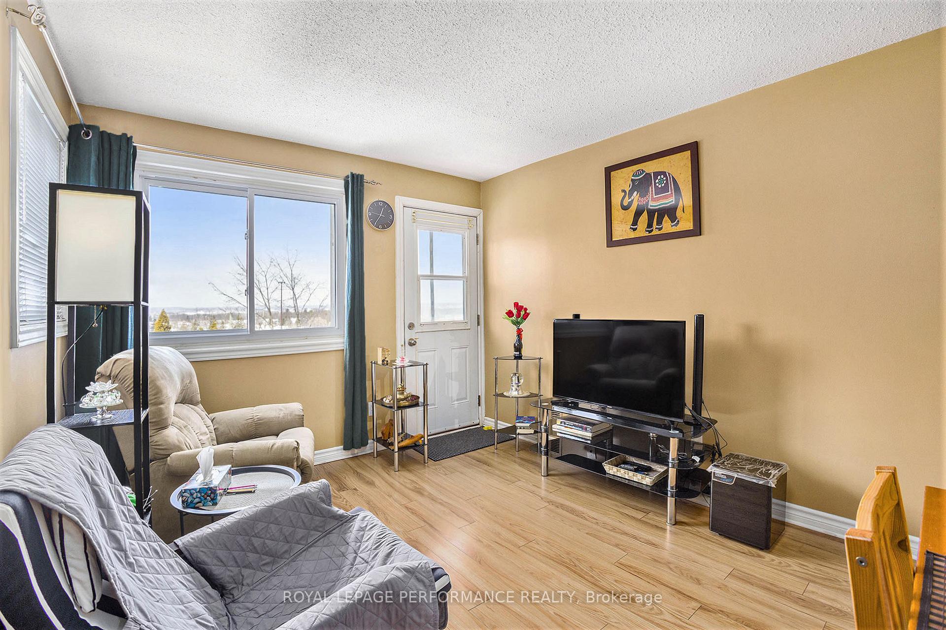 Photo 3 of Unit 308, 345 Centrum Boulevard, Ottawa, Bilberry Creek/Queenswood Heights — HOMEH
