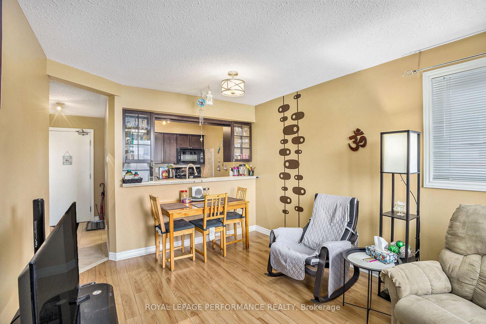 Photo 4 of Unit 308, 345 Centrum Boulevard, Ottawa, Bilberry Creek/Queenswood Heights — HOMEH