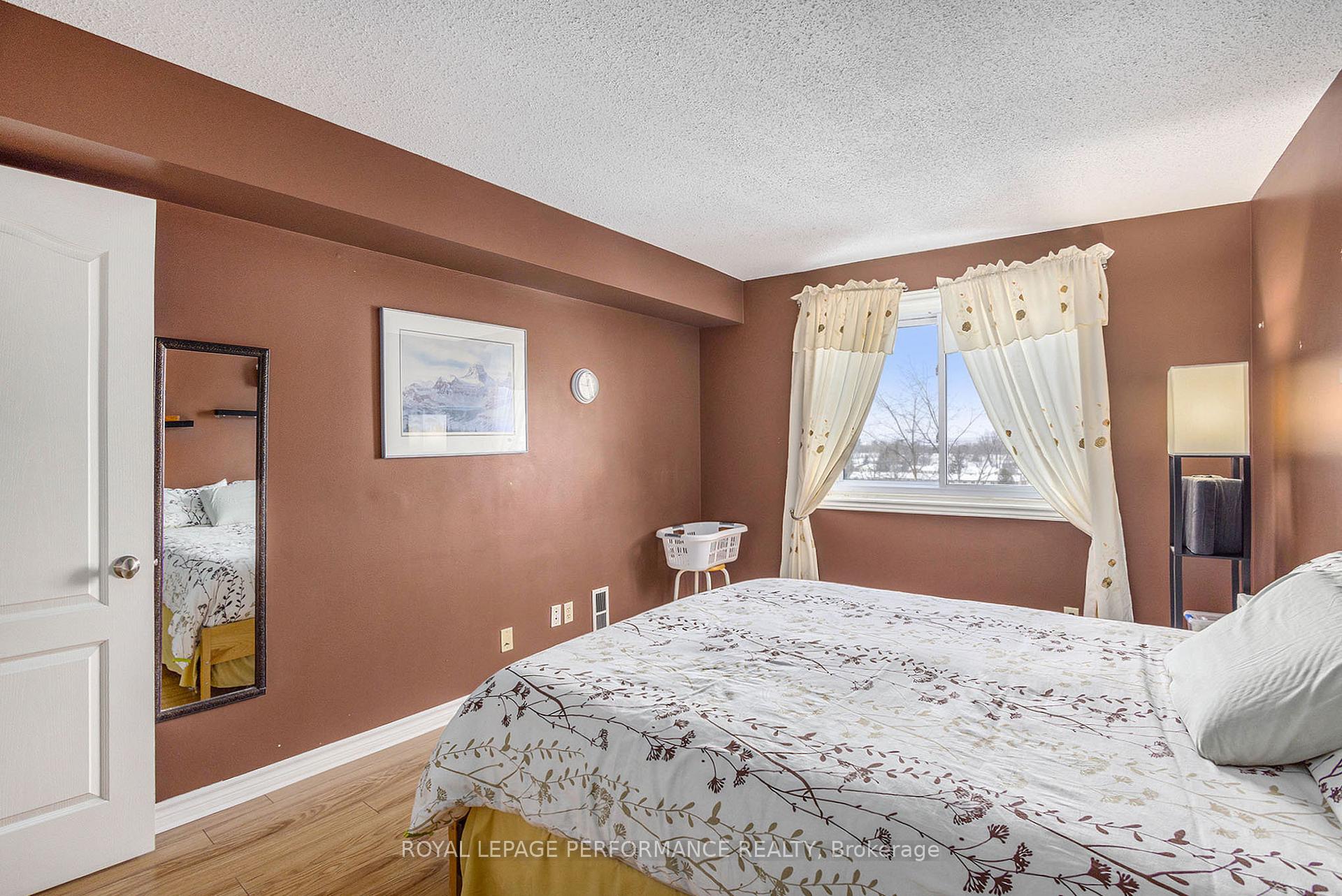Photo 11 of Unit 308, 345 Centrum Boulevard, Ottawa, Bilberry Creek/Queenswood Heights — HOMEH